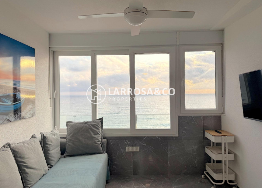 Resale - Apartment - Torrevieja - Cabo cervera