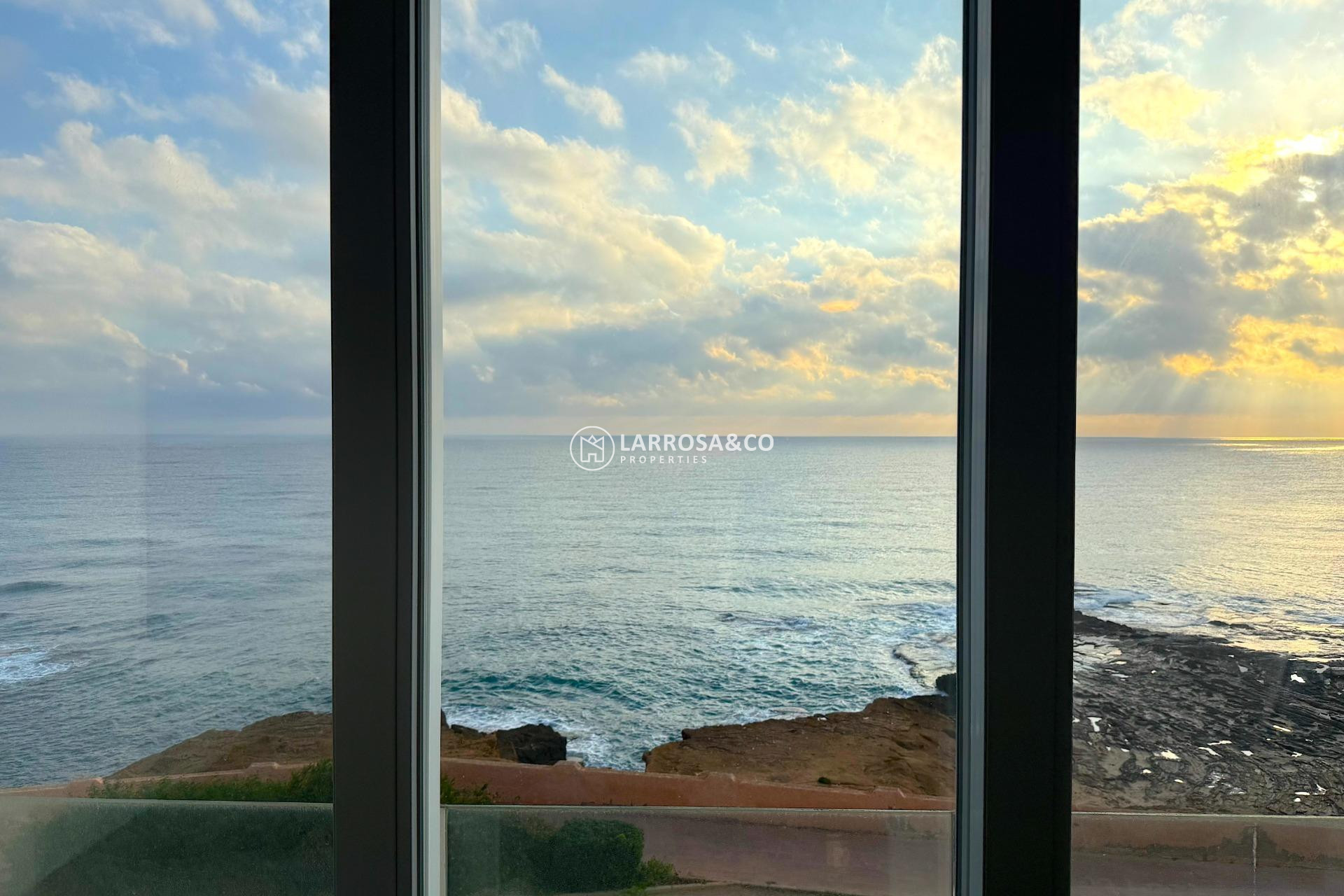 Resale - Apartment - Torrevieja - Cabo cervera