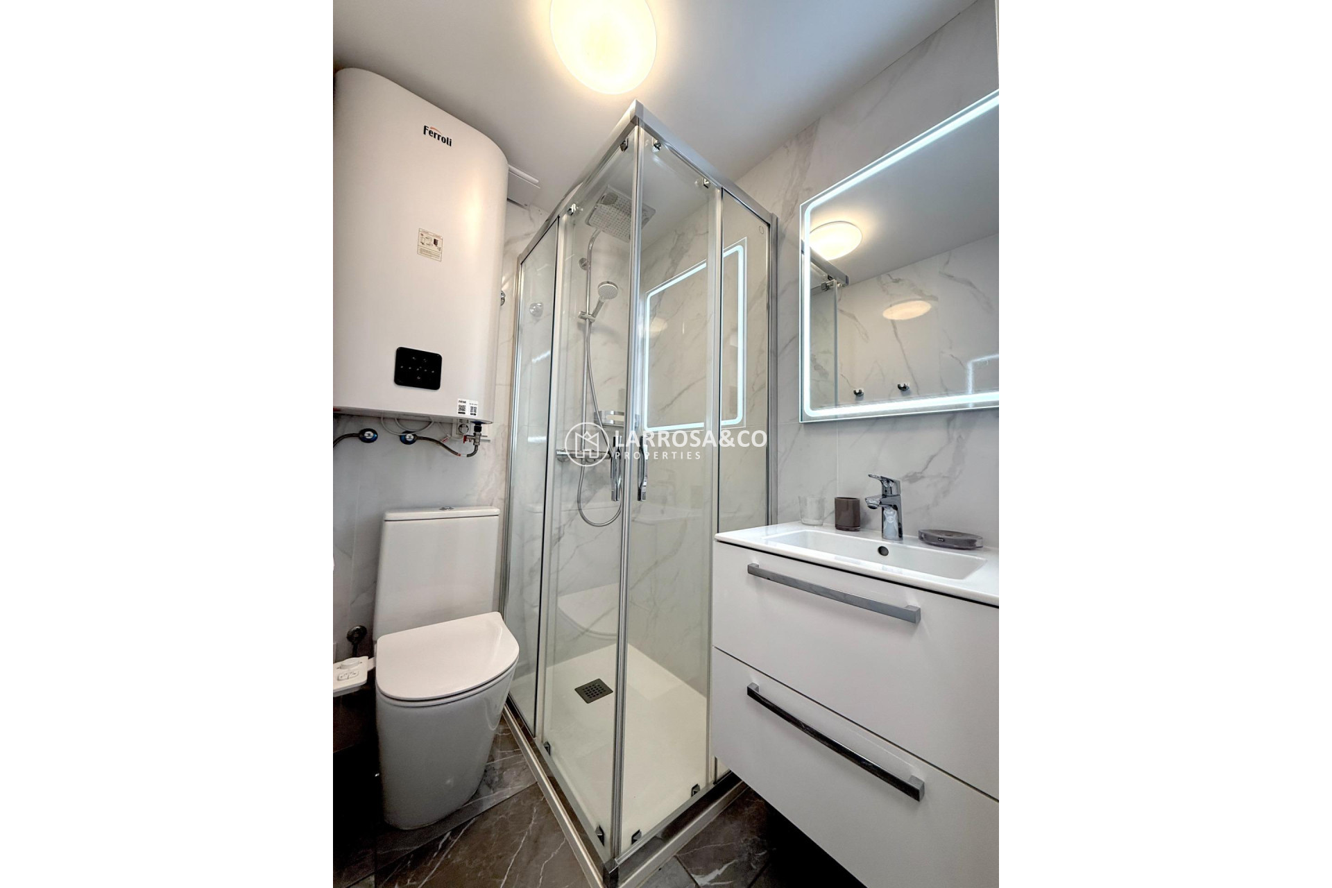 Resale - Apartment - Torrevieja - Cabo cervera