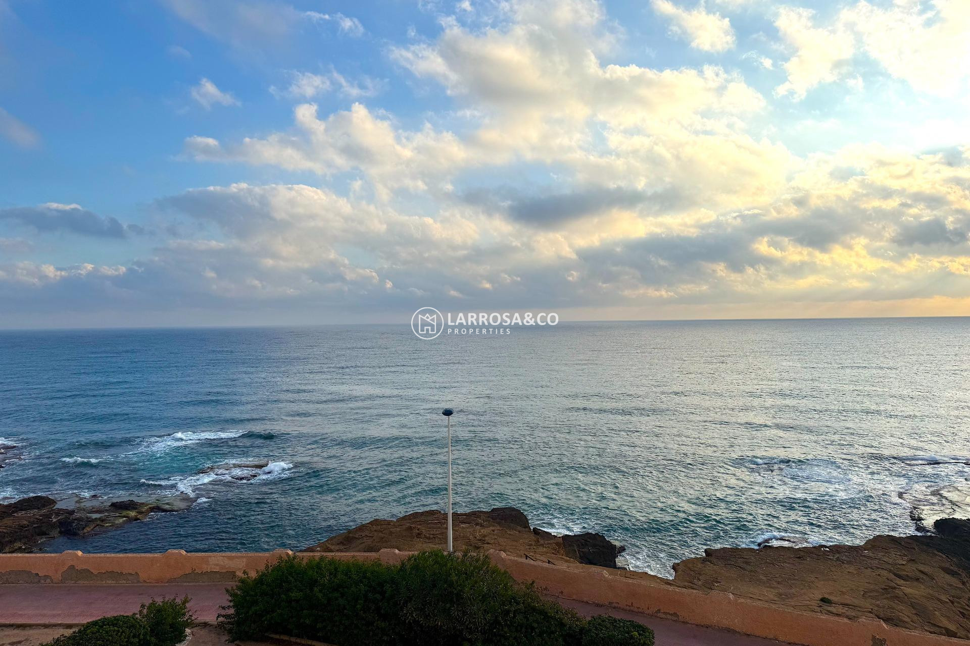 Resale - Apartment - Torrevieja - Cabo cervera