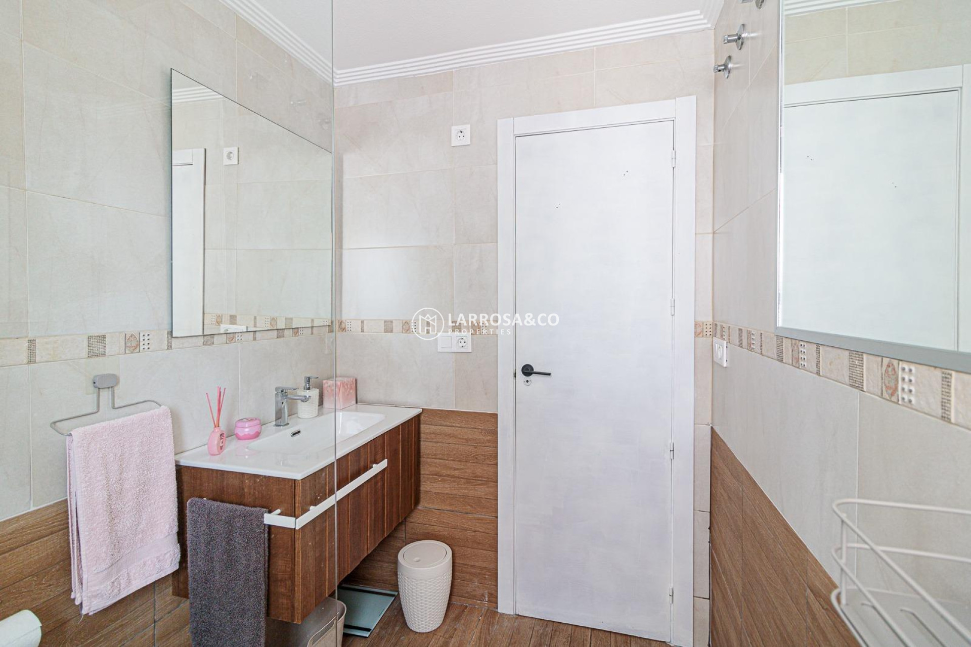 Resale - Apartment - Torrevieja - Calas blanca