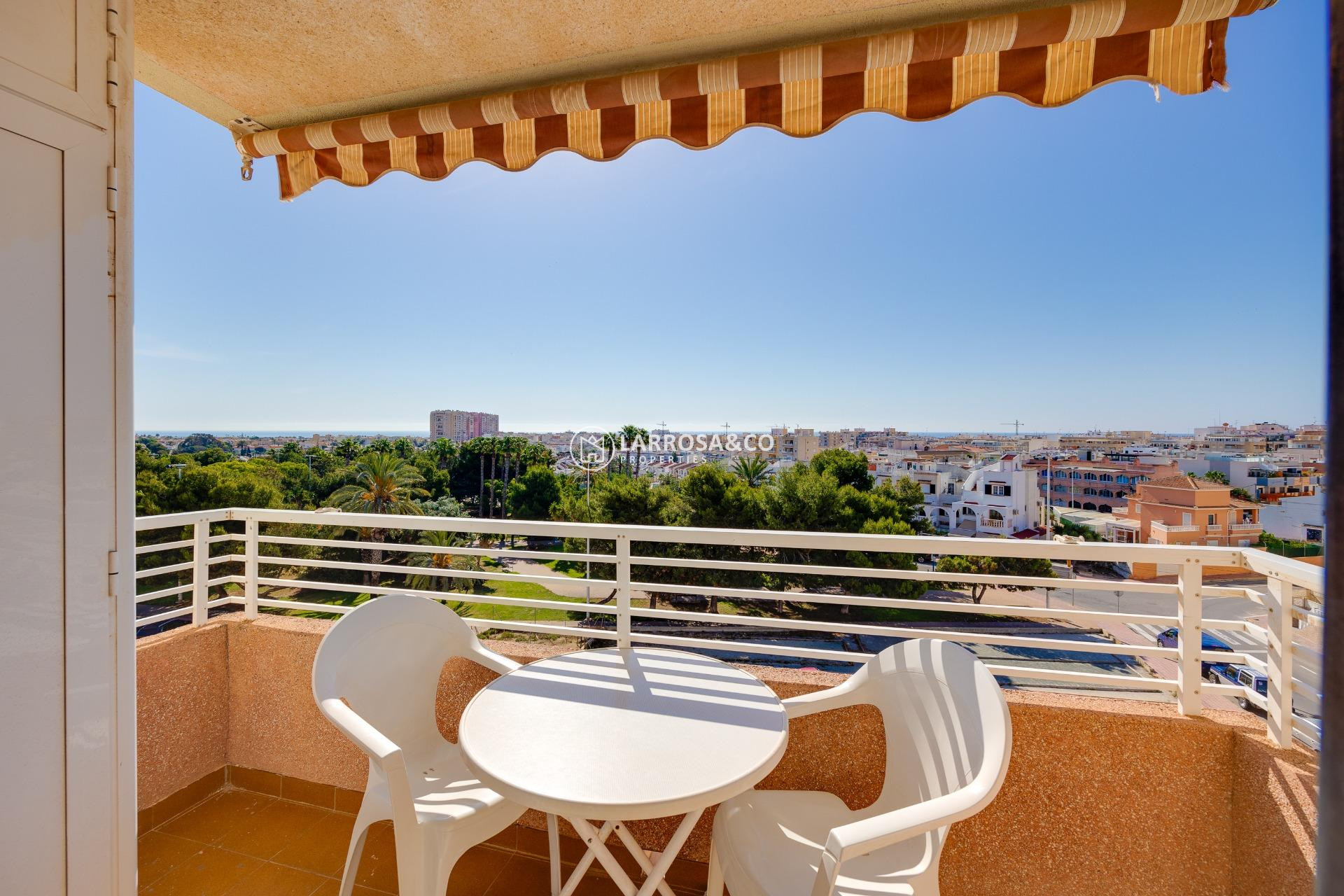 Resale - Apartment - Torrevieja - Calas blanca