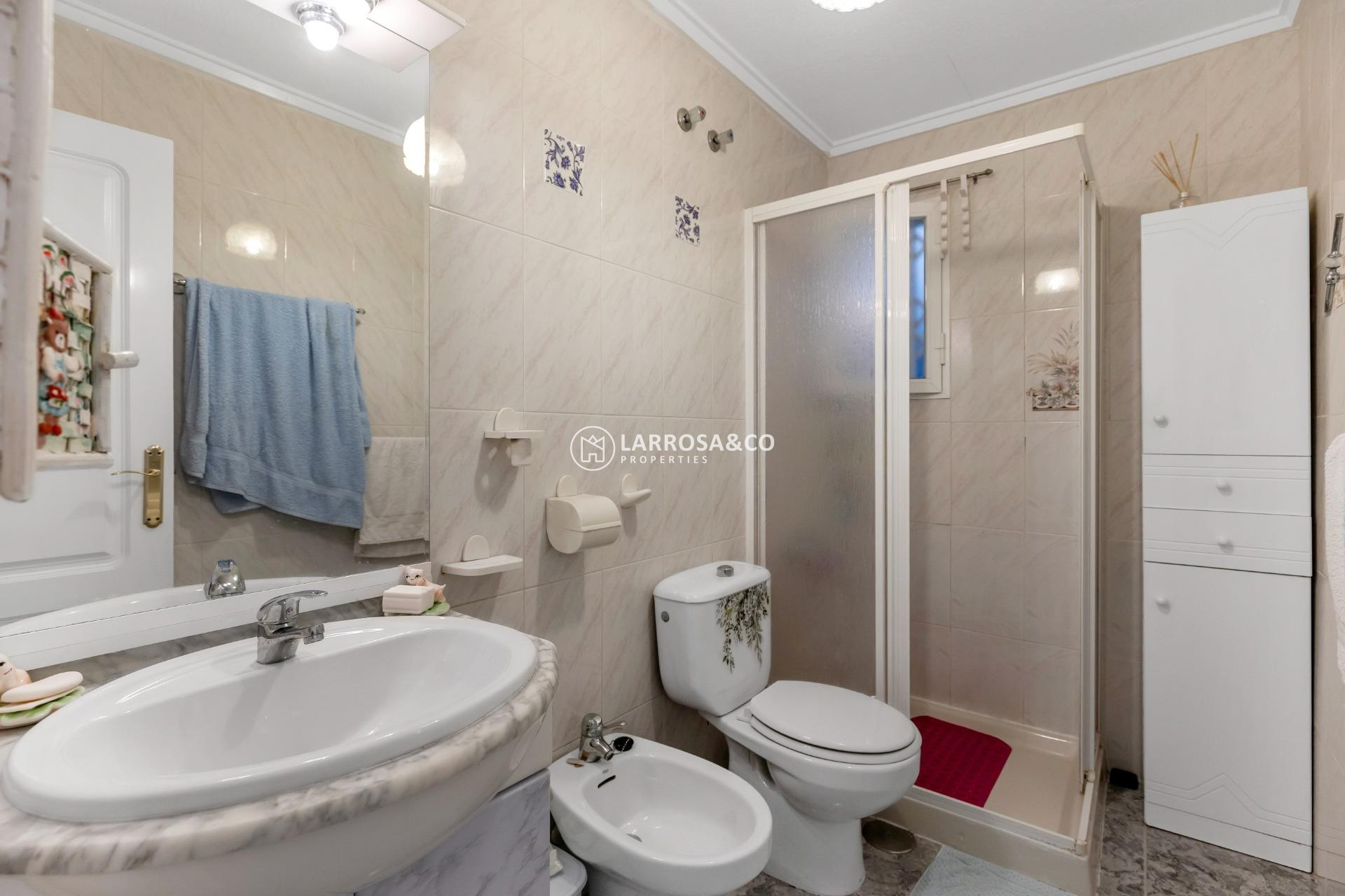 Resale - Apartment - Torrevieja - Centro - Muelle Pesquero