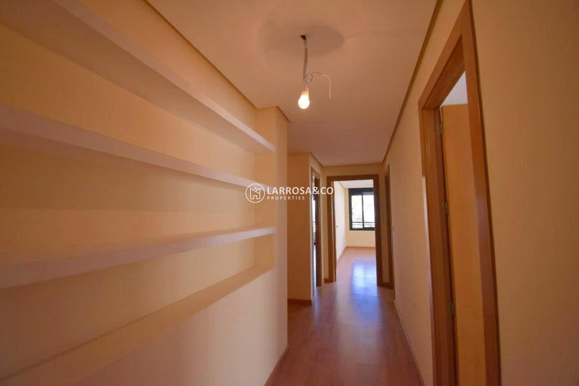 Resale - Apartment - Torrevieja - Centro - Muelle Pesquero