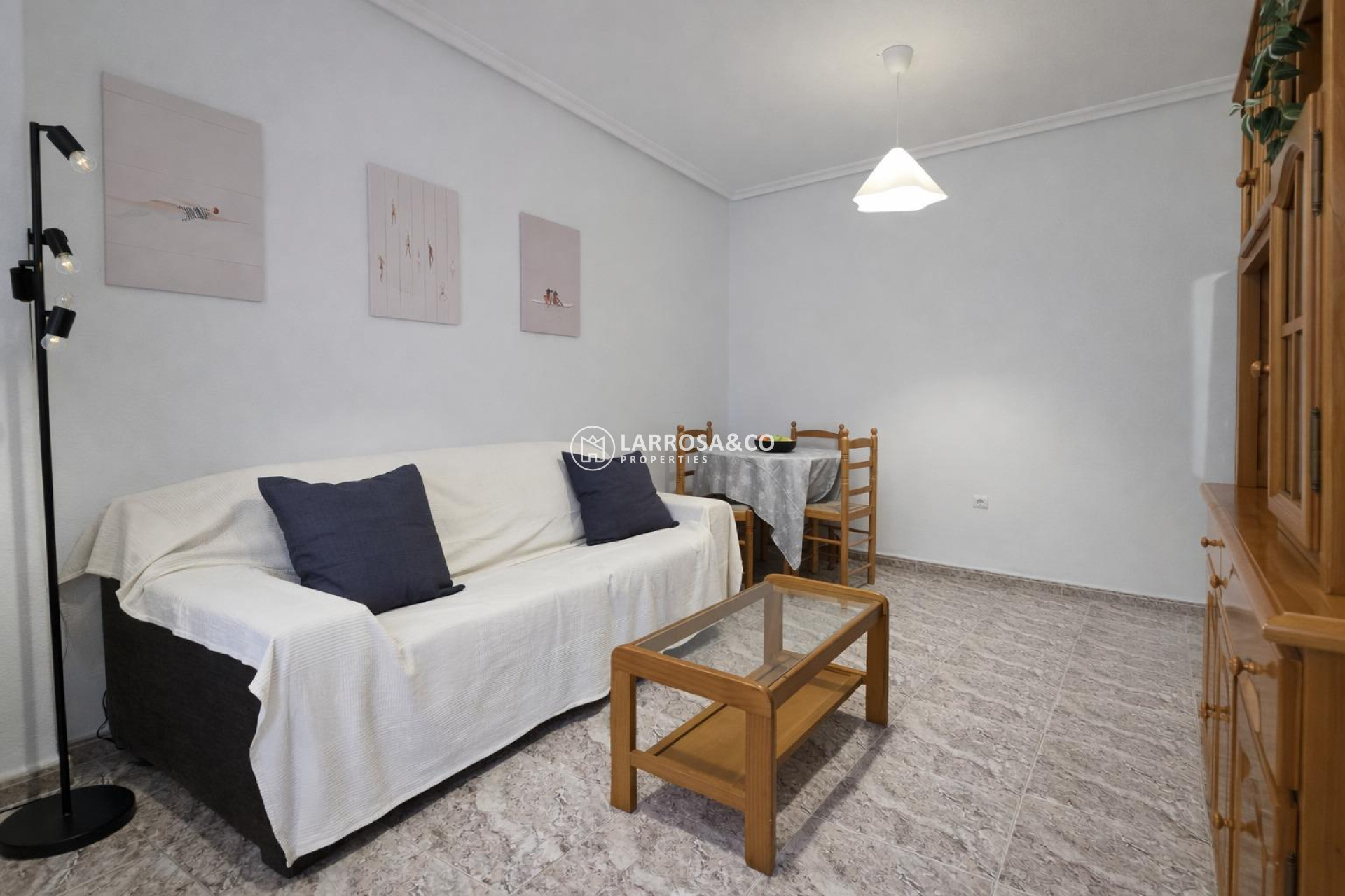 Resale - Apartment - Torrevieja - Centro - Muelle Pesquero