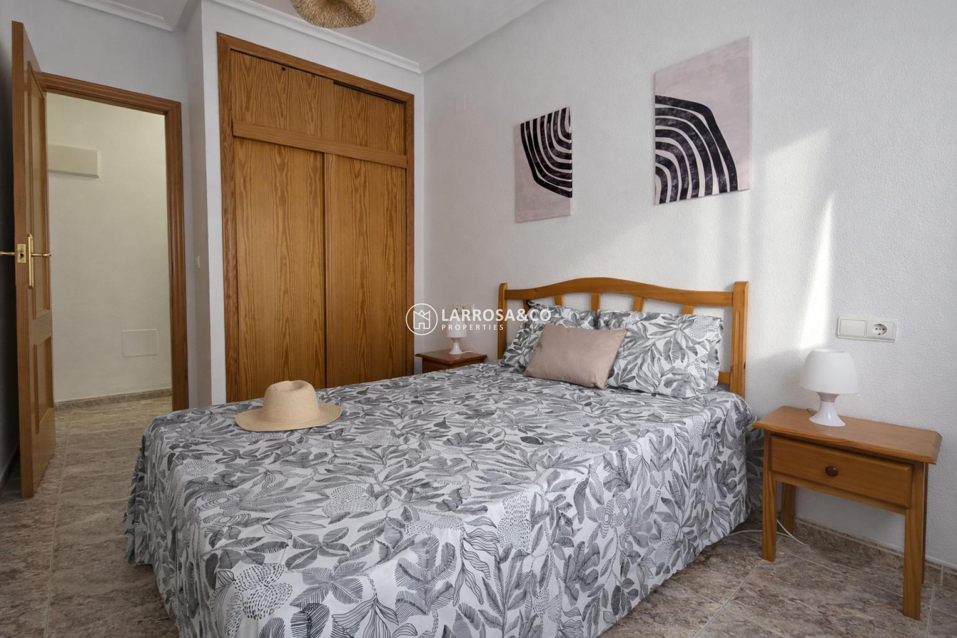 Resale - Apartment - Torrevieja - Centro - Muelle Pesquero