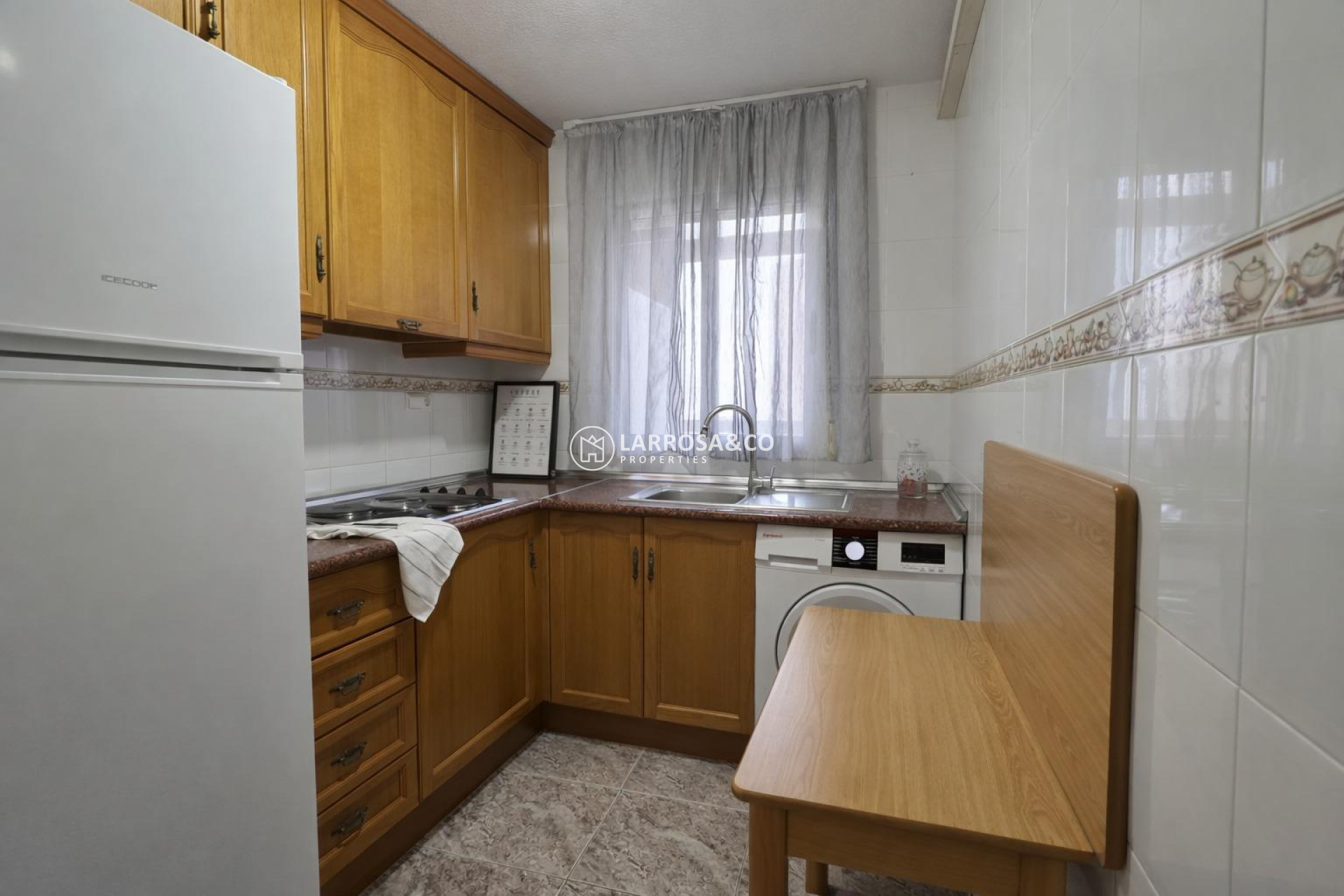 Resale - Apartment - Torrevieja - Centro - Muelle Pesquero