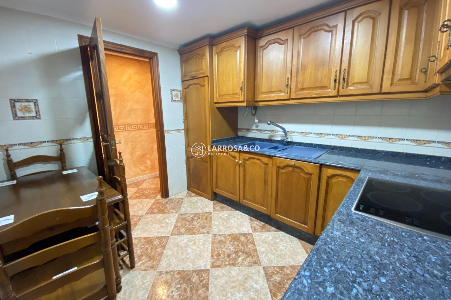 Resale - Apartment - Torrevieja - Centro