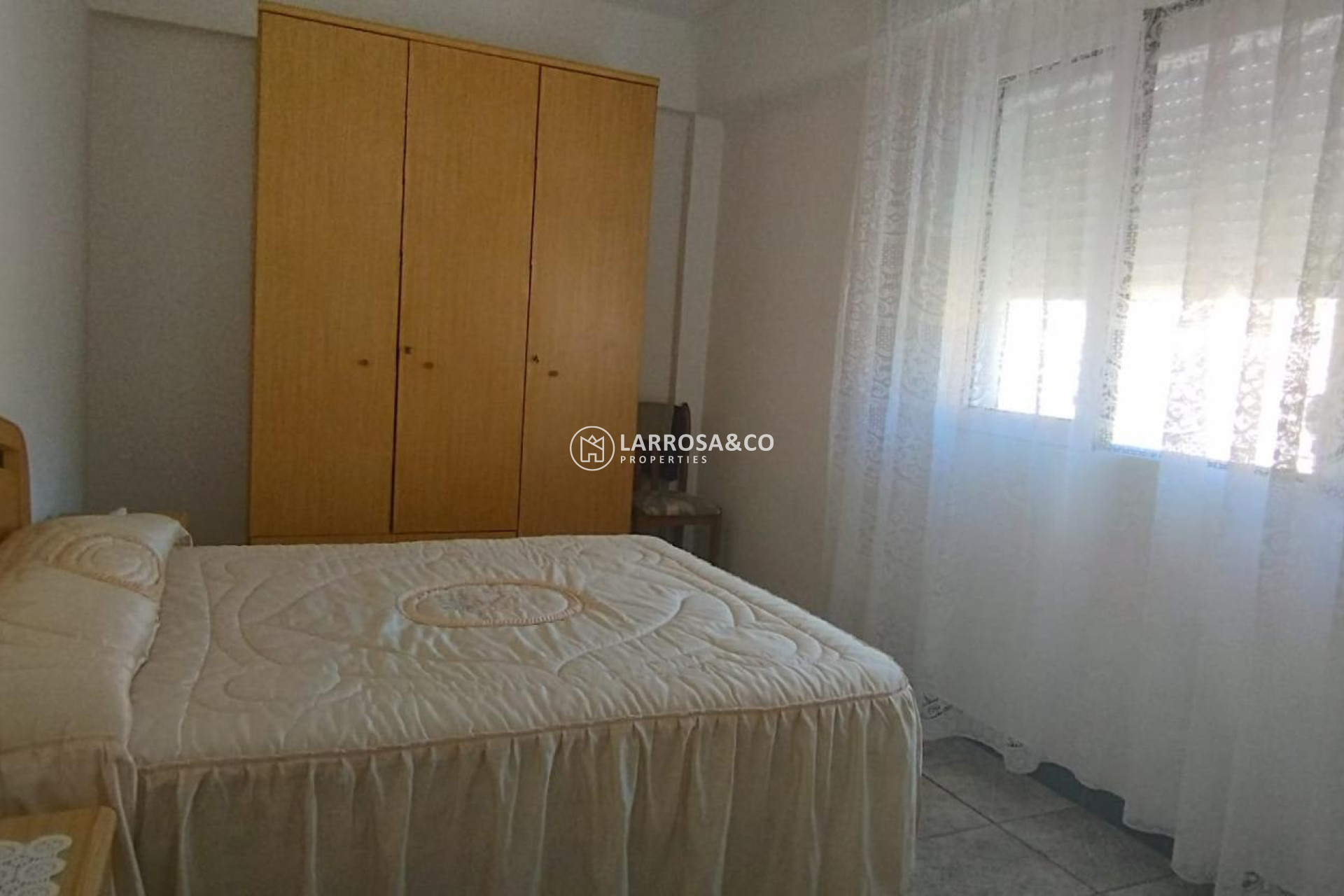 Resale - Apartment - Torrevieja - Centro