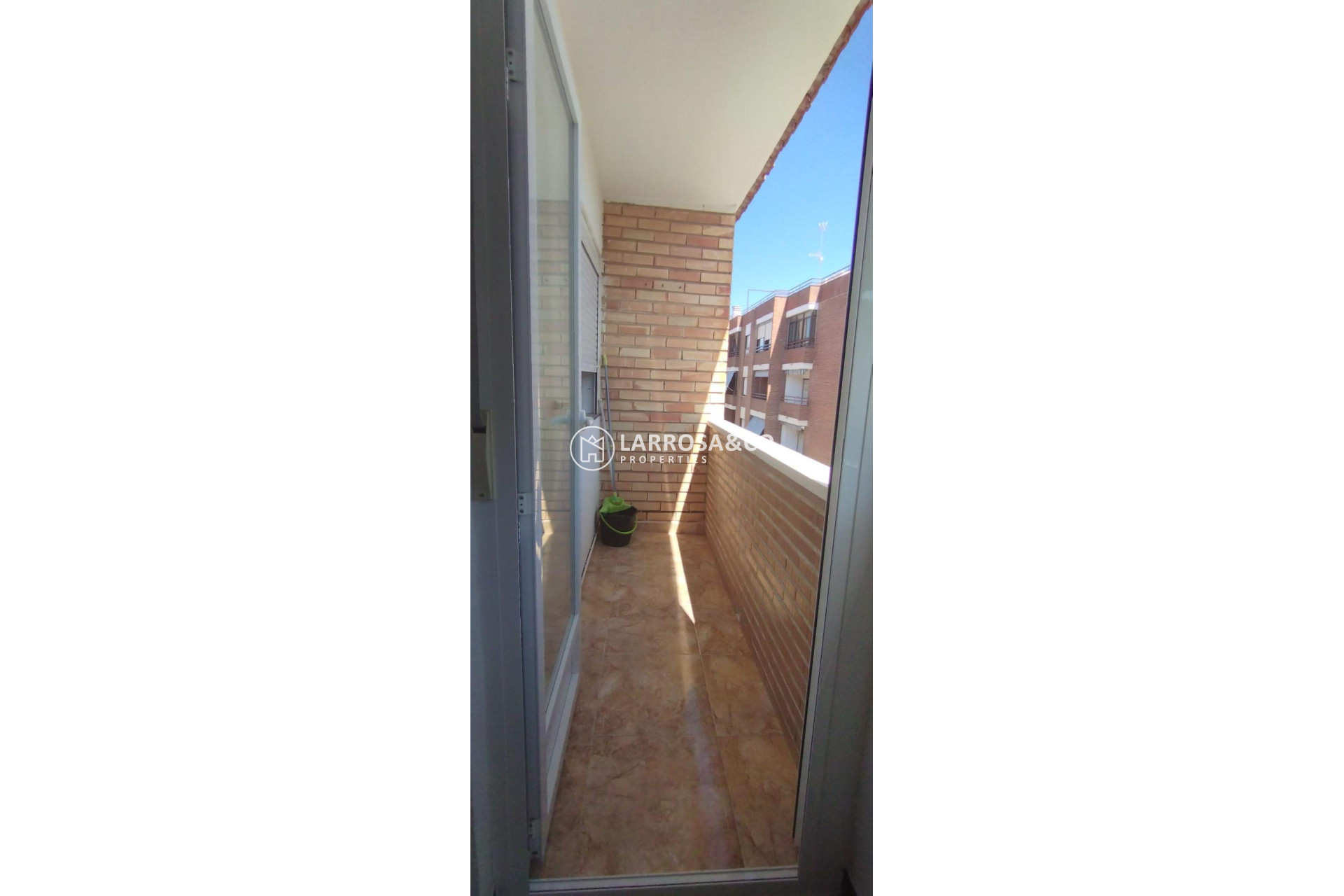 Resale - Apartment - Torrevieja - Centro