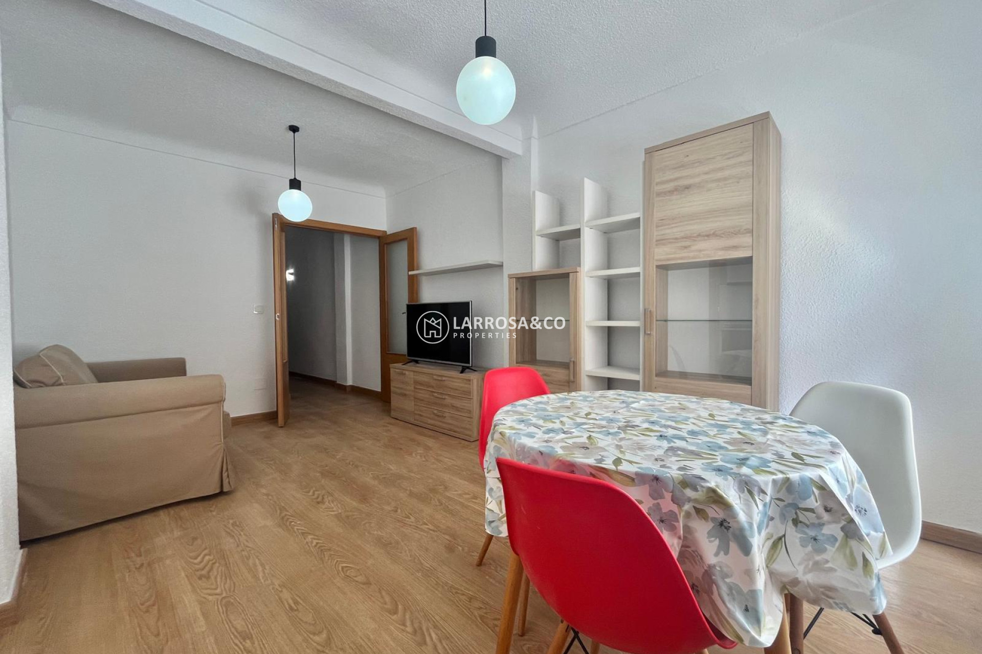 Resale - Apartment - Torrevieja - Centro