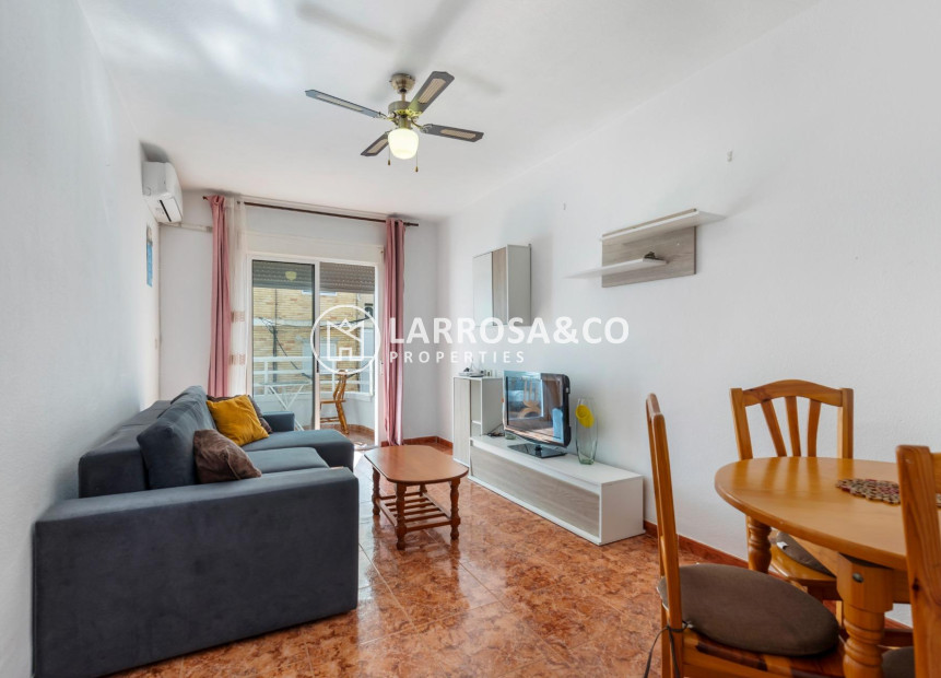 Resale - Apartment - Torrevieja - Centro