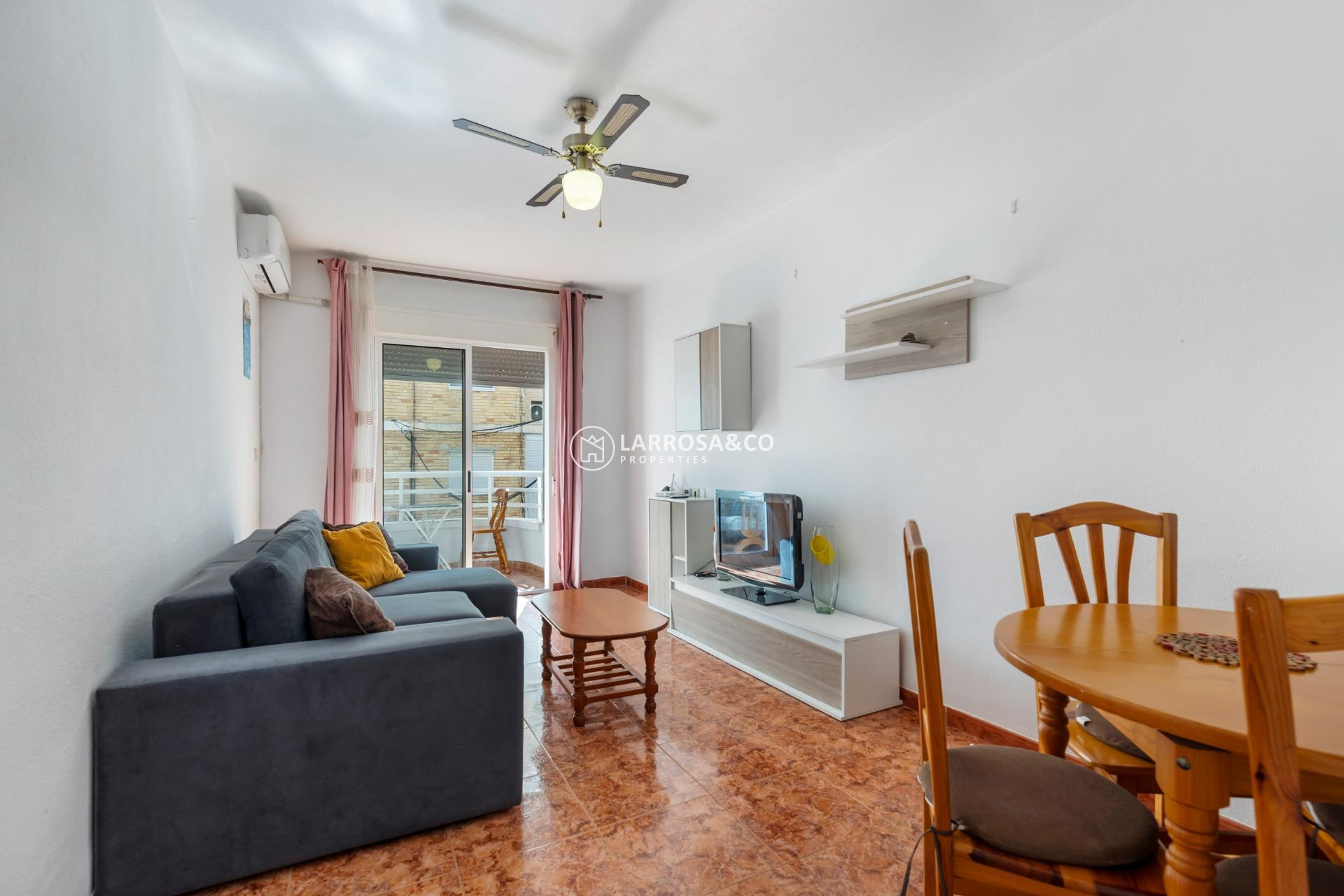 Resale - Apartment - Torrevieja - Centro