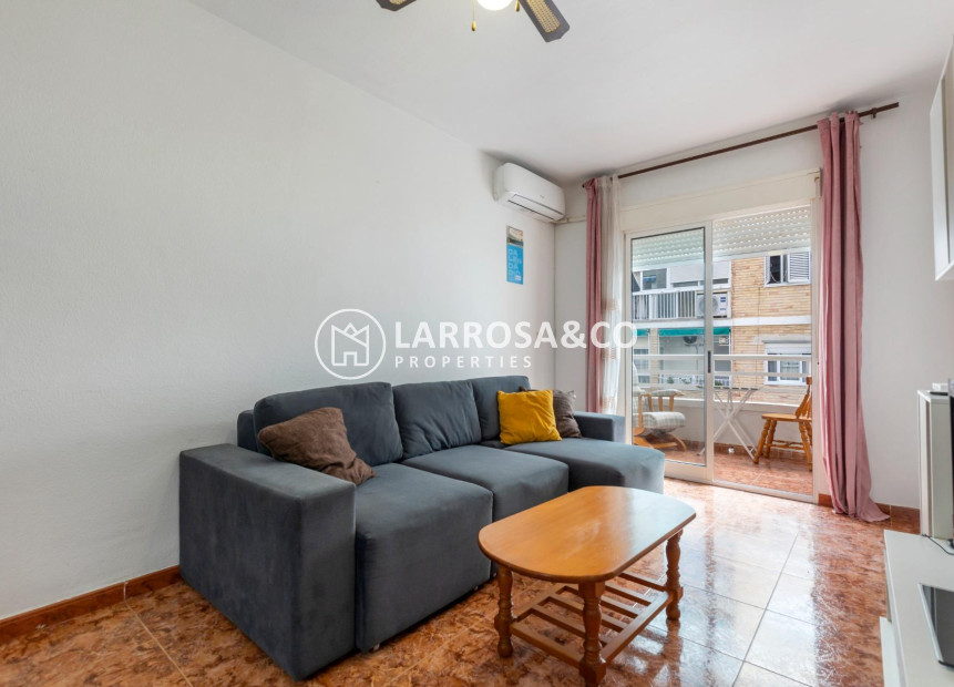 Resale - Apartment - Torrevieja - Centro