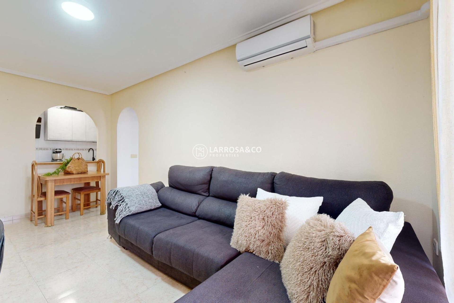 Resale - Apartment - Torrevieja - Centro