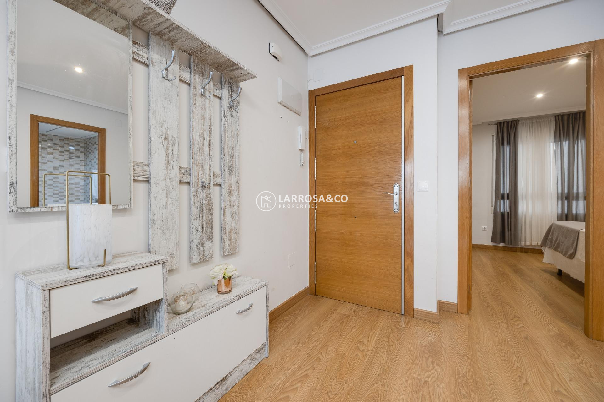 Resale - Apartment - Torrevieja - Centro