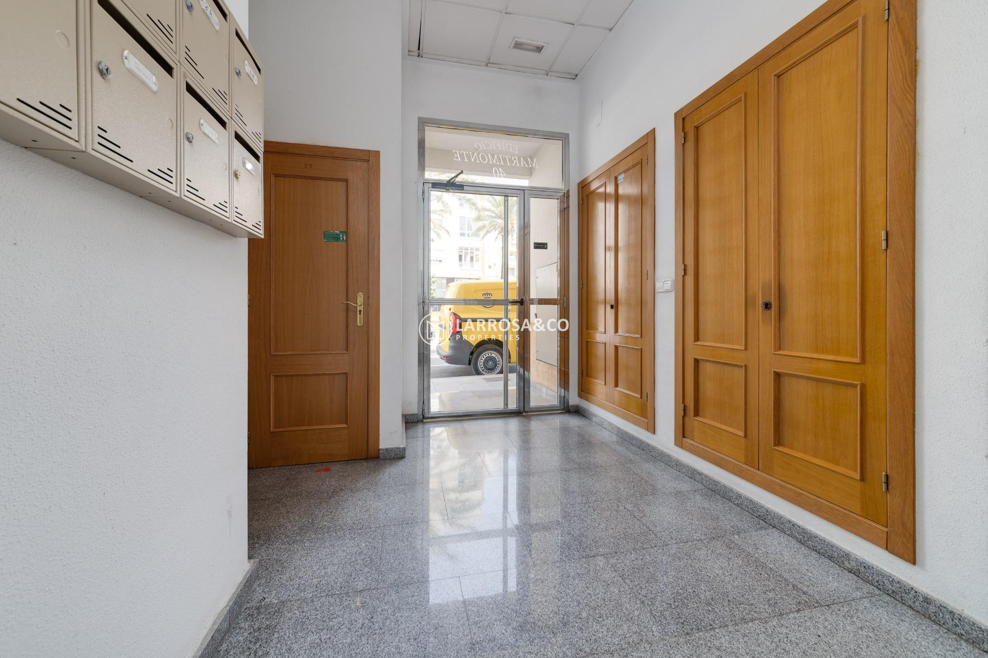 Resale - Apartment - Torrevieja - Centro