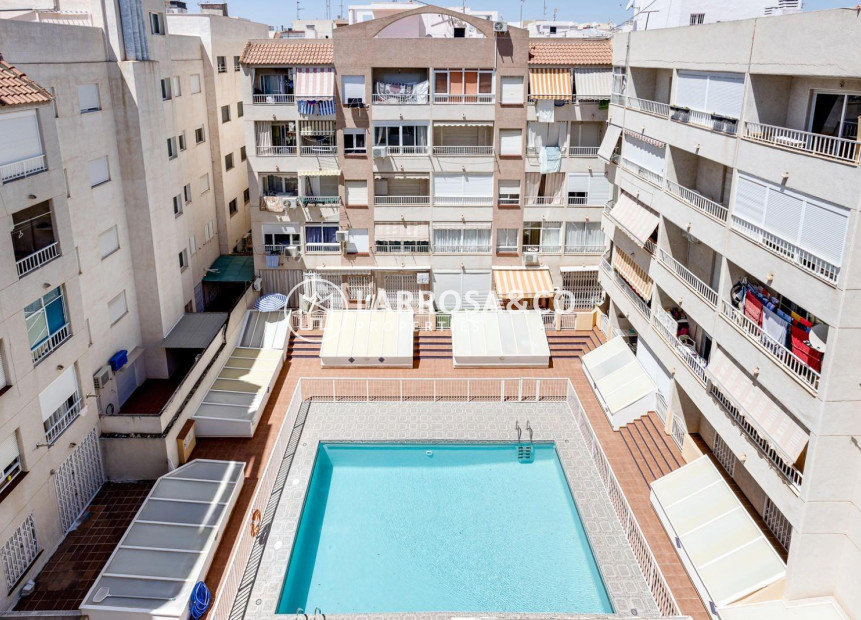 Resale - Apartment - Torrevieja - Centro