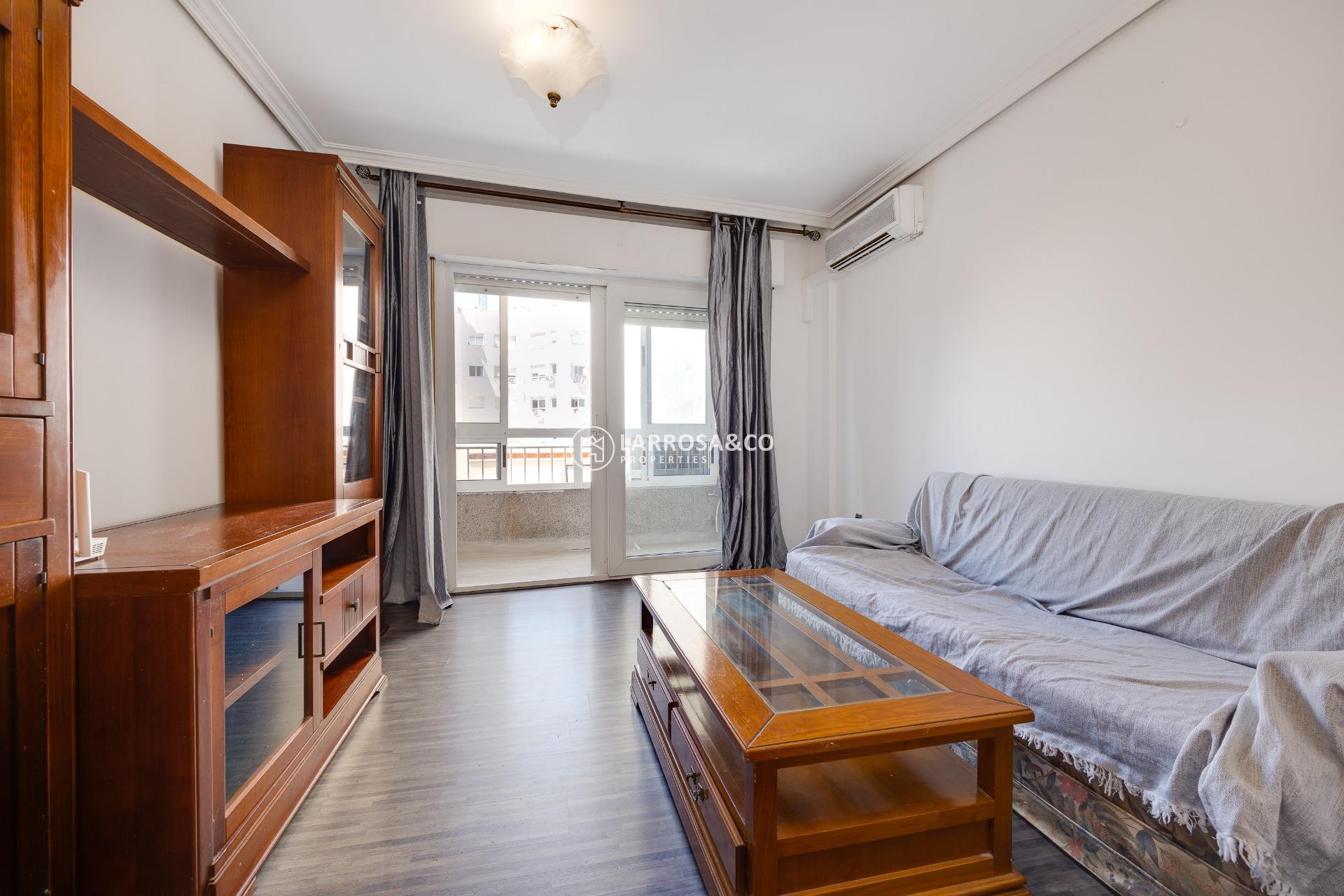 Resale - Apartment - Torrevieja - Centro