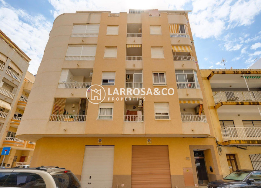 Resale - Apartment - Torrevieja - Centro