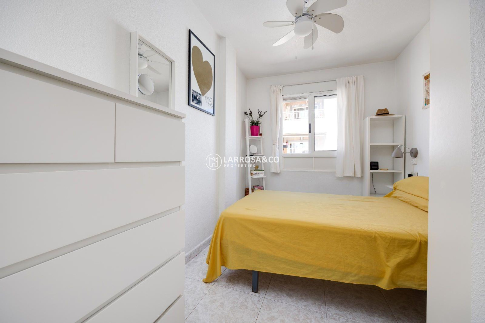 Resale - Apartment - Torrevieja - Centro