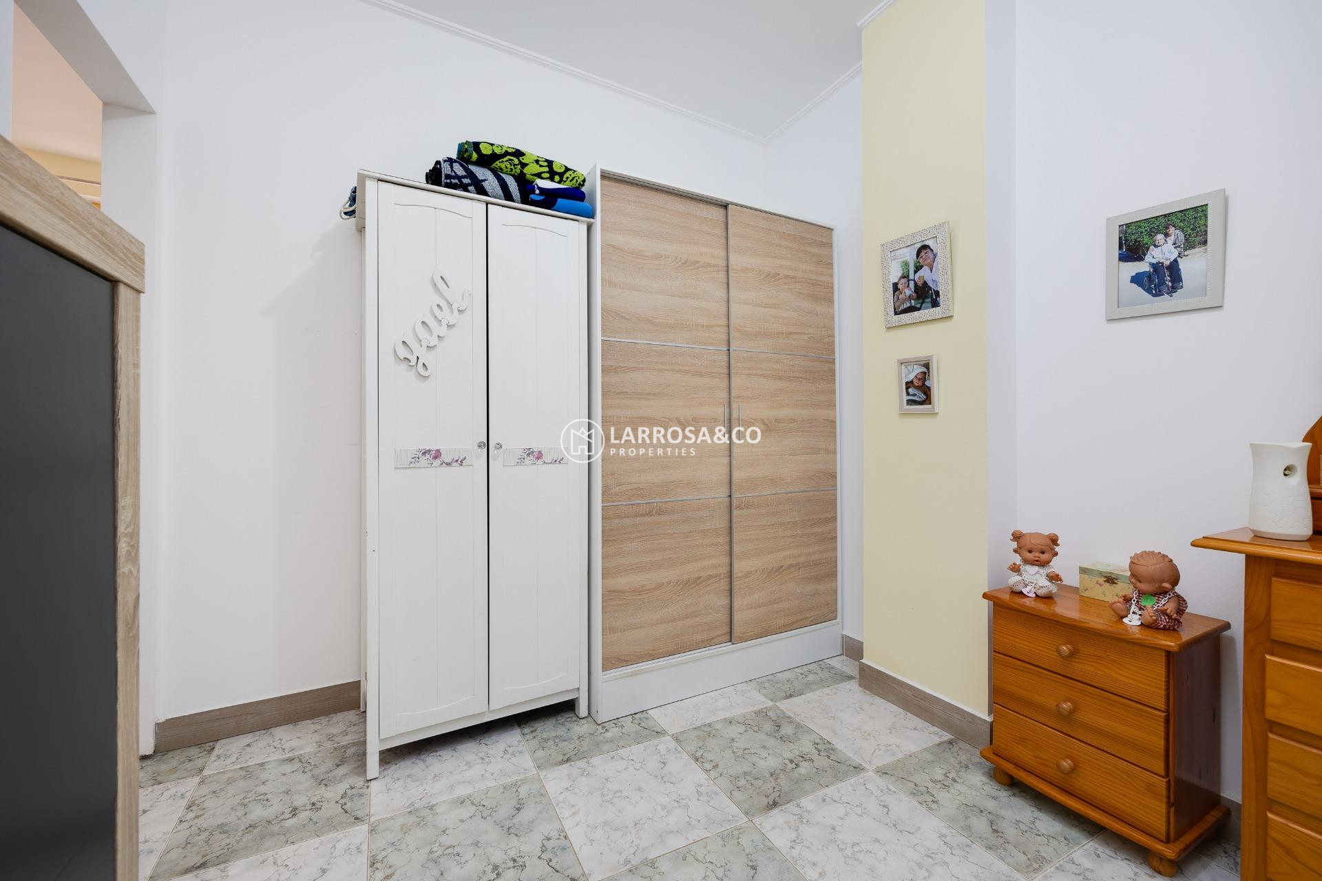 Resale - Apartment - Torrevieja - Centro