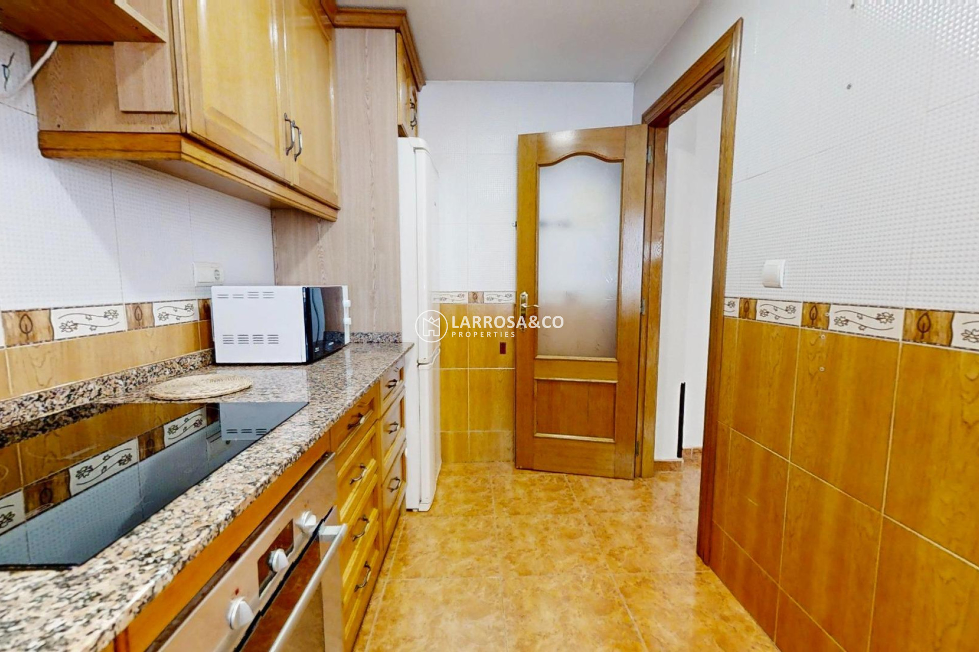 Resale - Apartment - Torrevieja - Centro