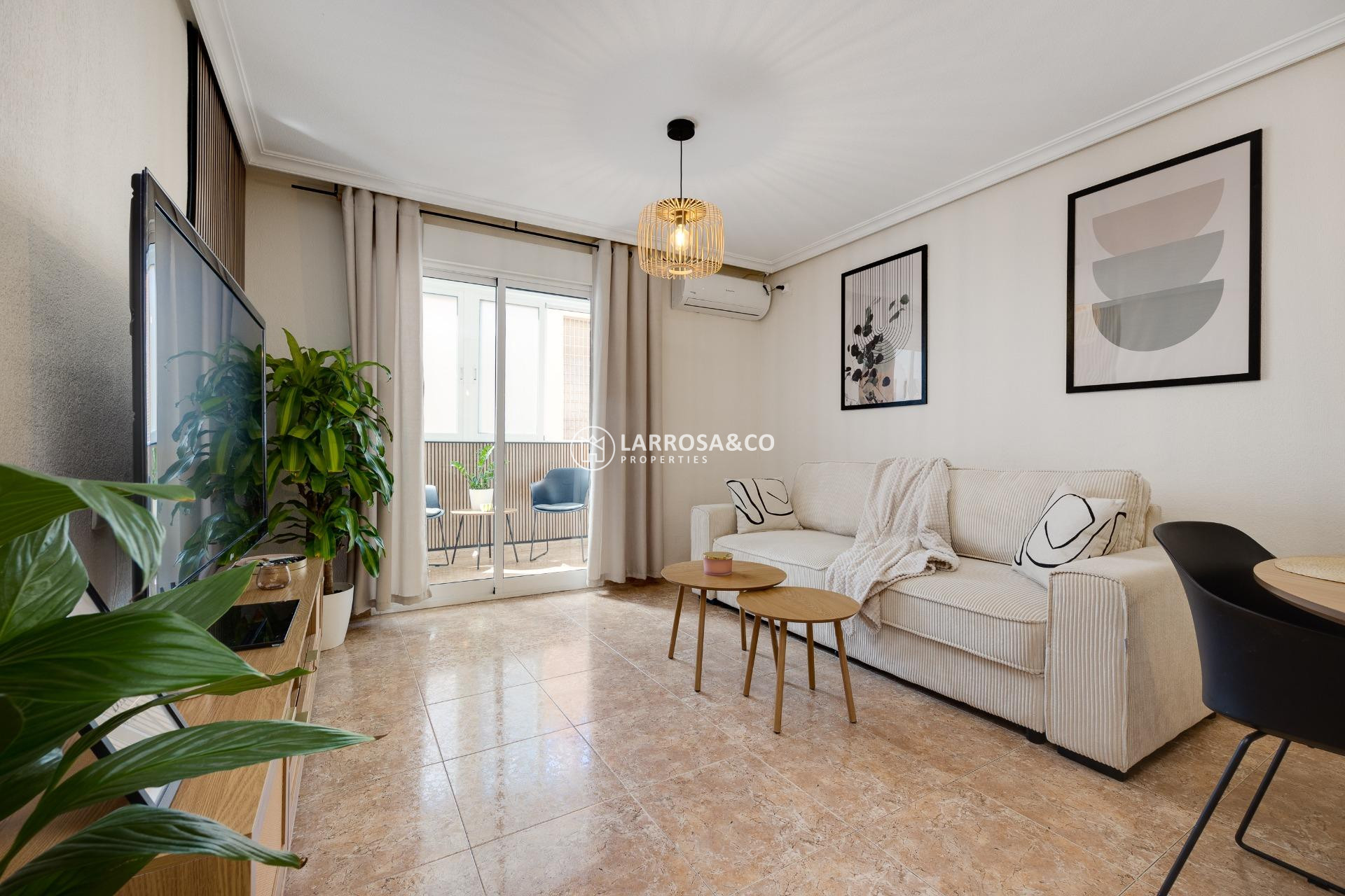 Resale - Apartment - Torrevieja - Centro