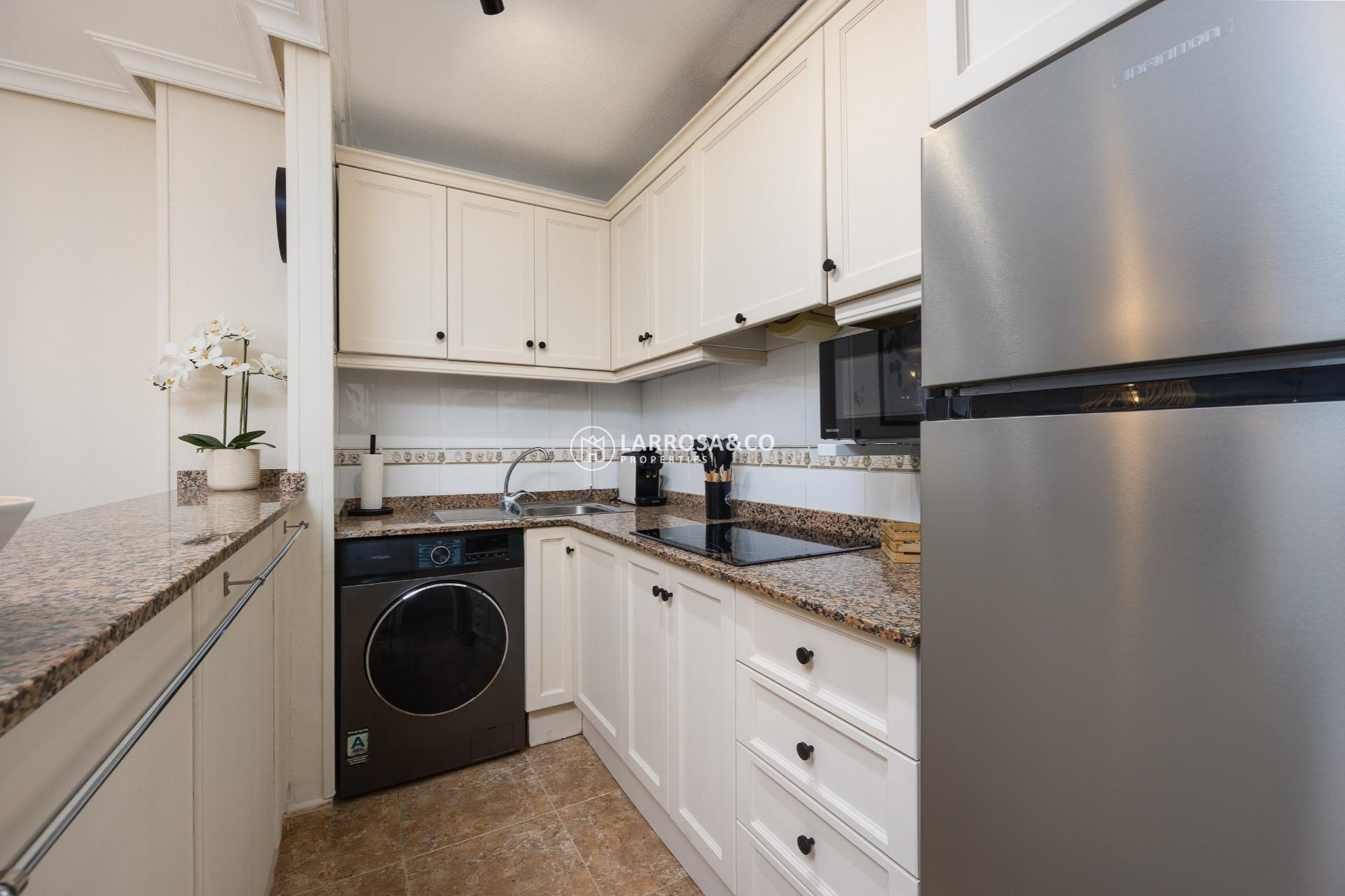 Resale - Apartment - Torrevieja - Centro