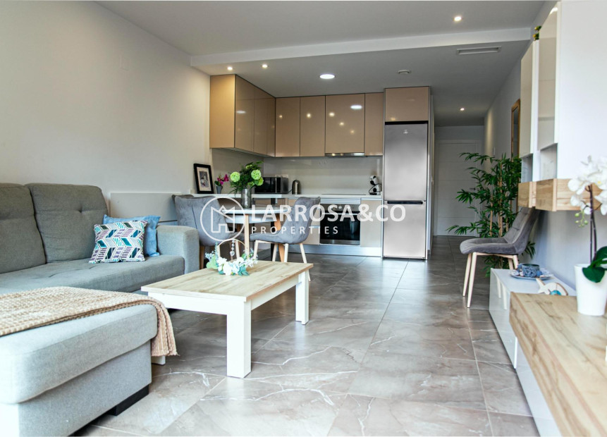 Resale - Apartment - Torrevieja - Centro