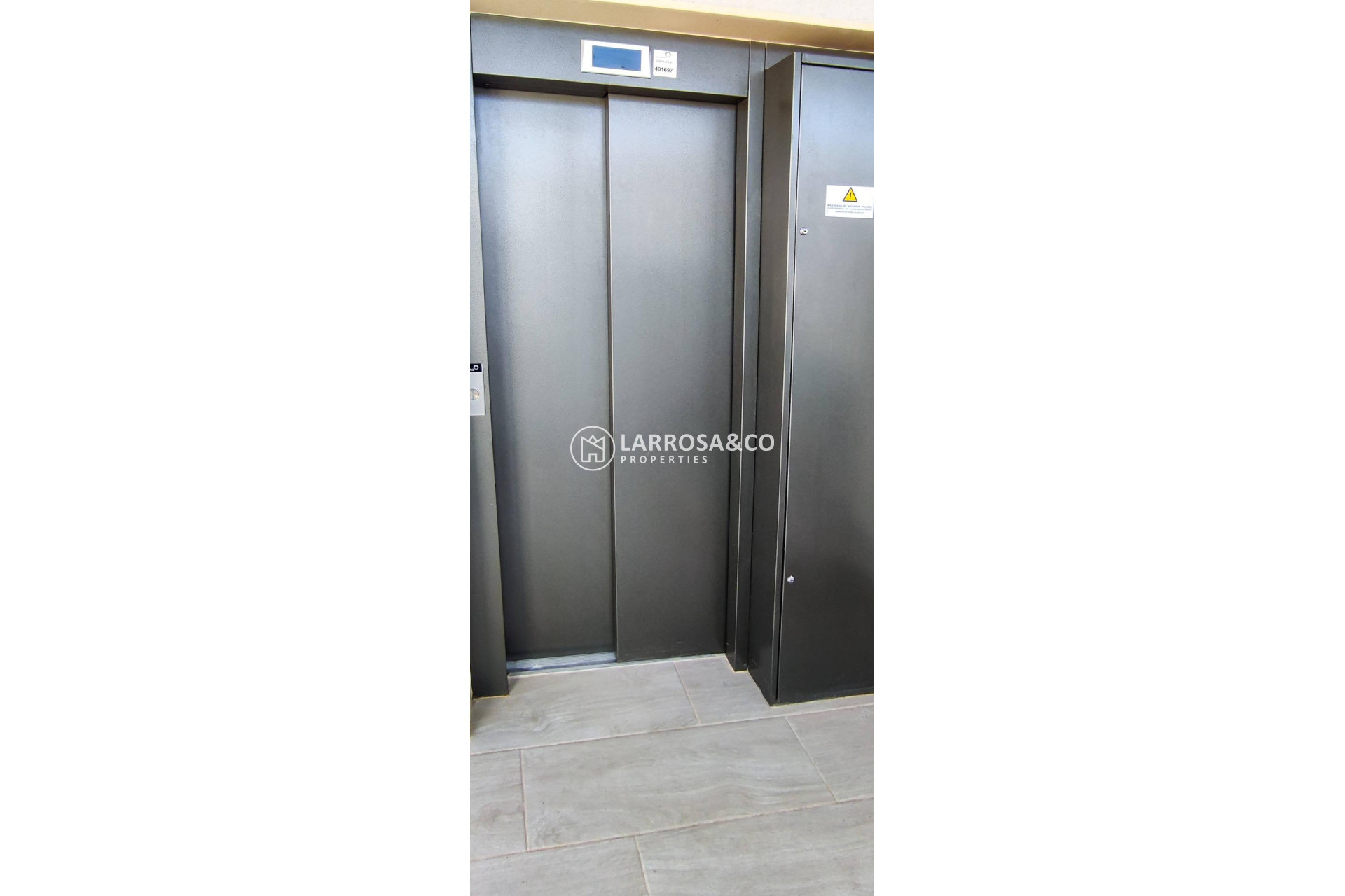 Resale - Apartment - Torrevieja - Centro