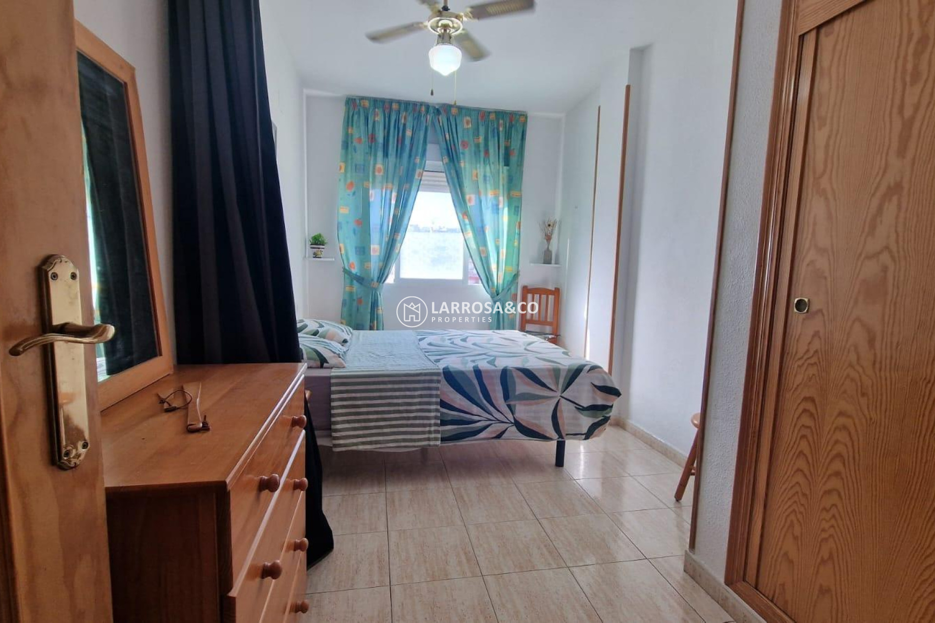 Resale - Apartment - Torrevieja - Centro