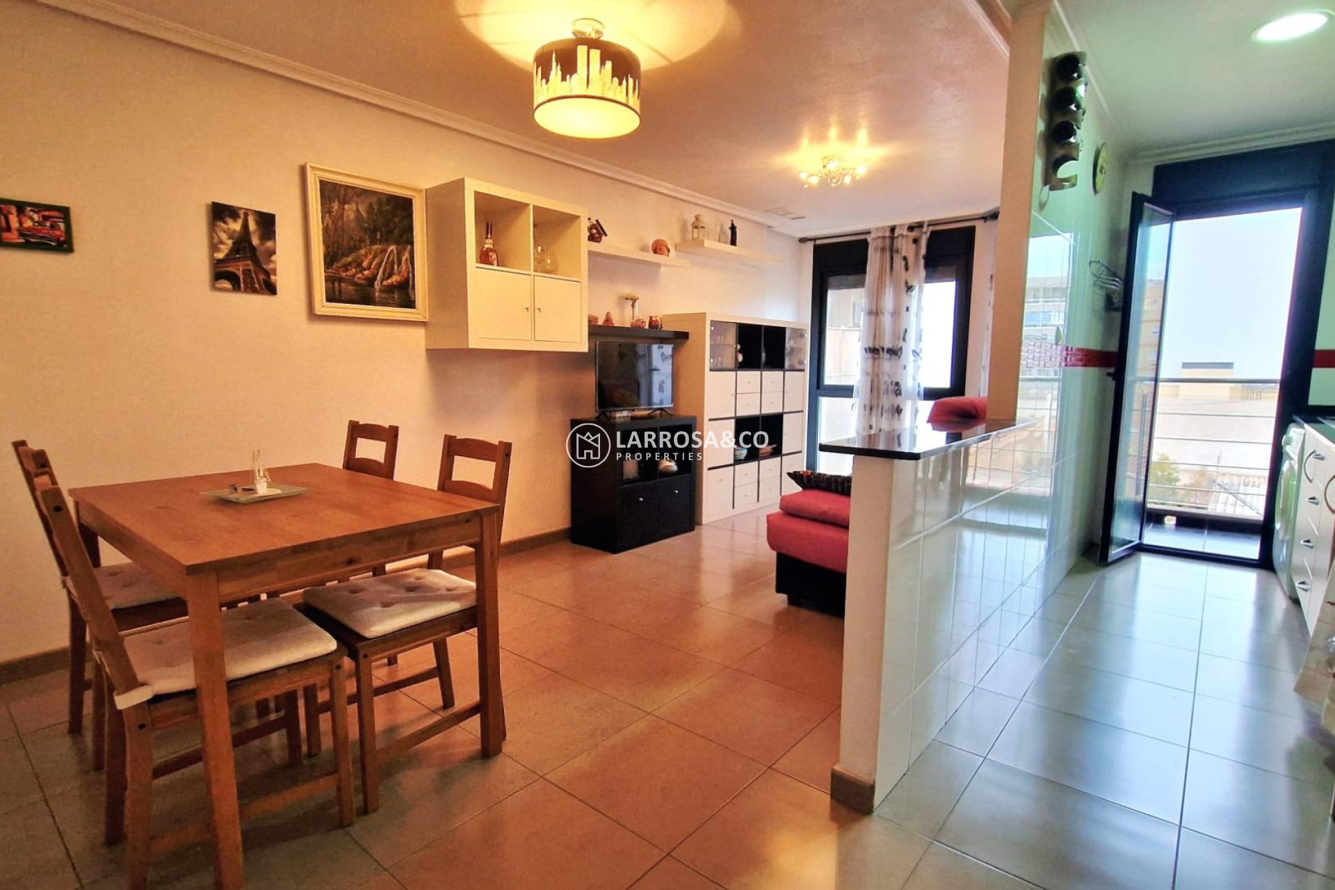 Resale - Apartment - Torrevieja - Centro