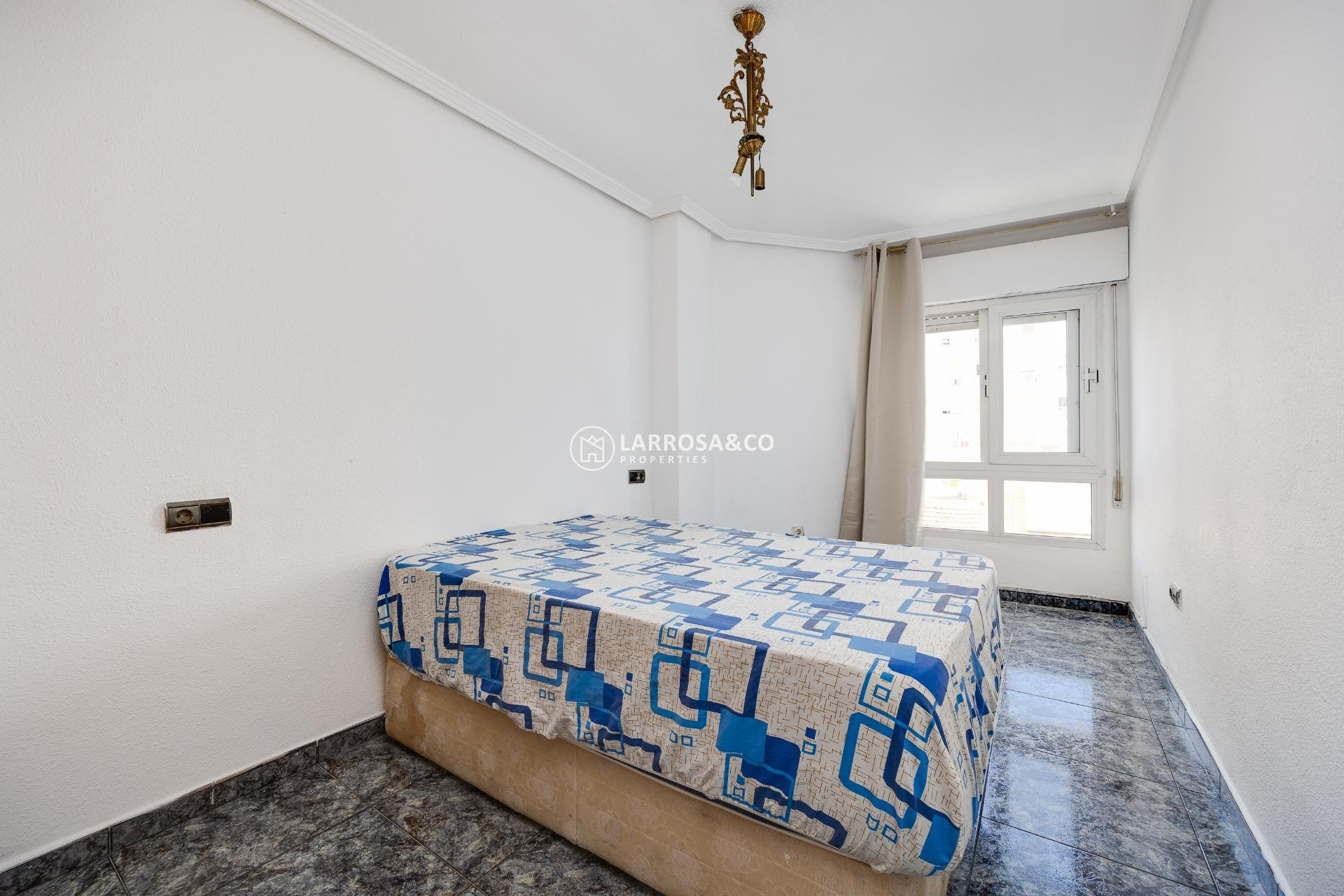 Resale - Apartment - Torrevieja - Centro