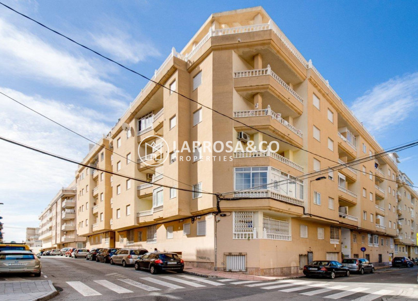 Resale - Apartment - Torrevieja - Centro
