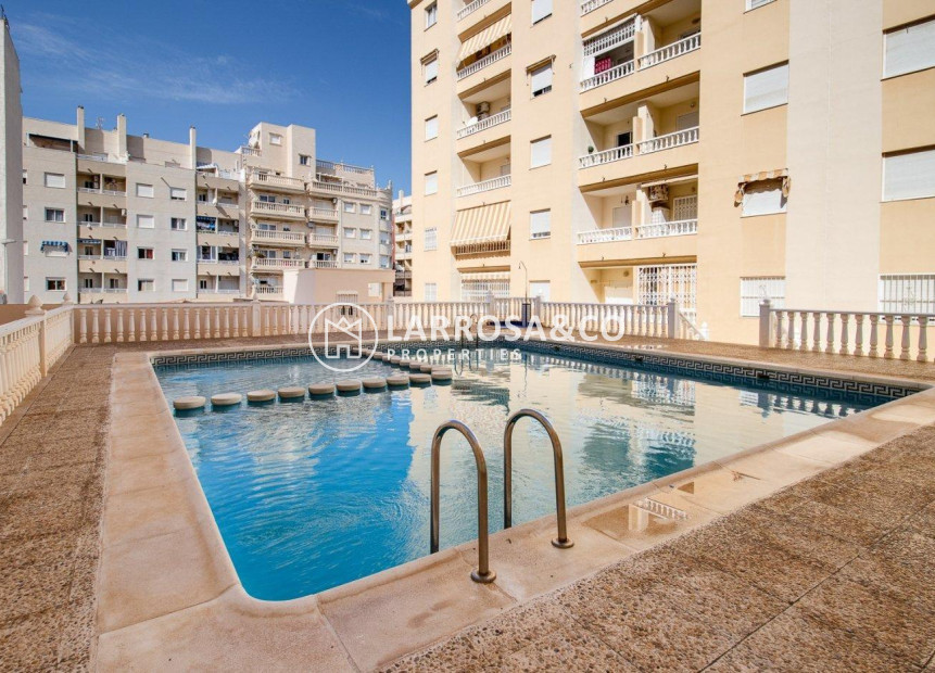 Resale - Apartment - Torrevieja - Centro
