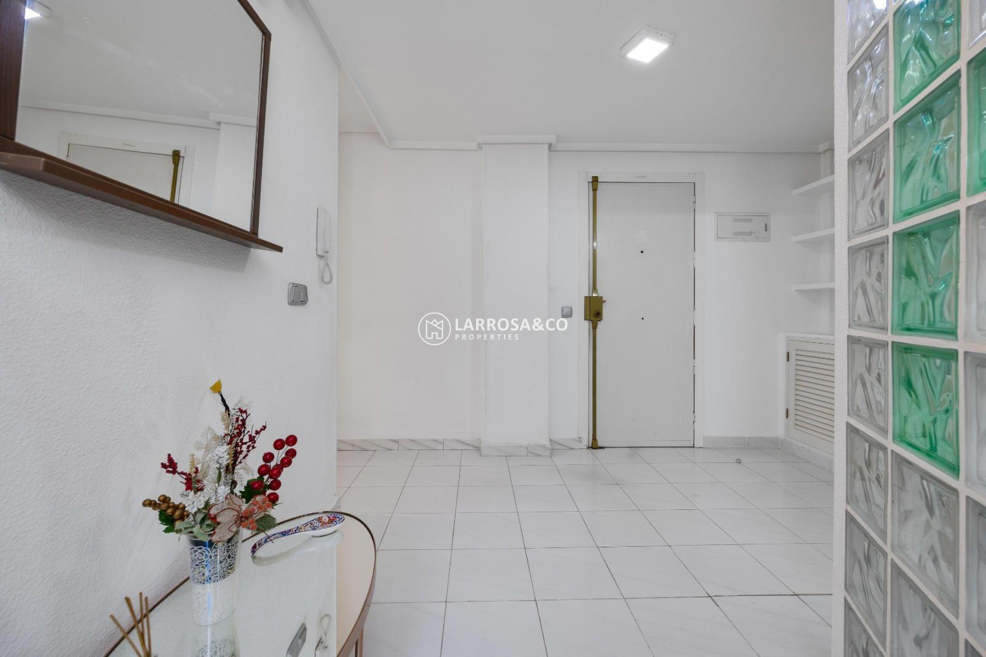 Resale - Apartment - Torrevieja - Centro