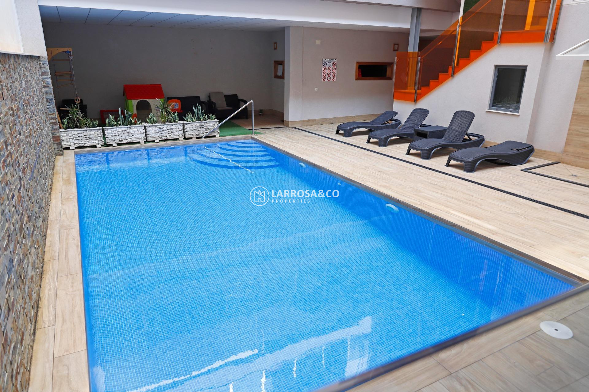 Resale - Apartment - Torrevieja - Centro