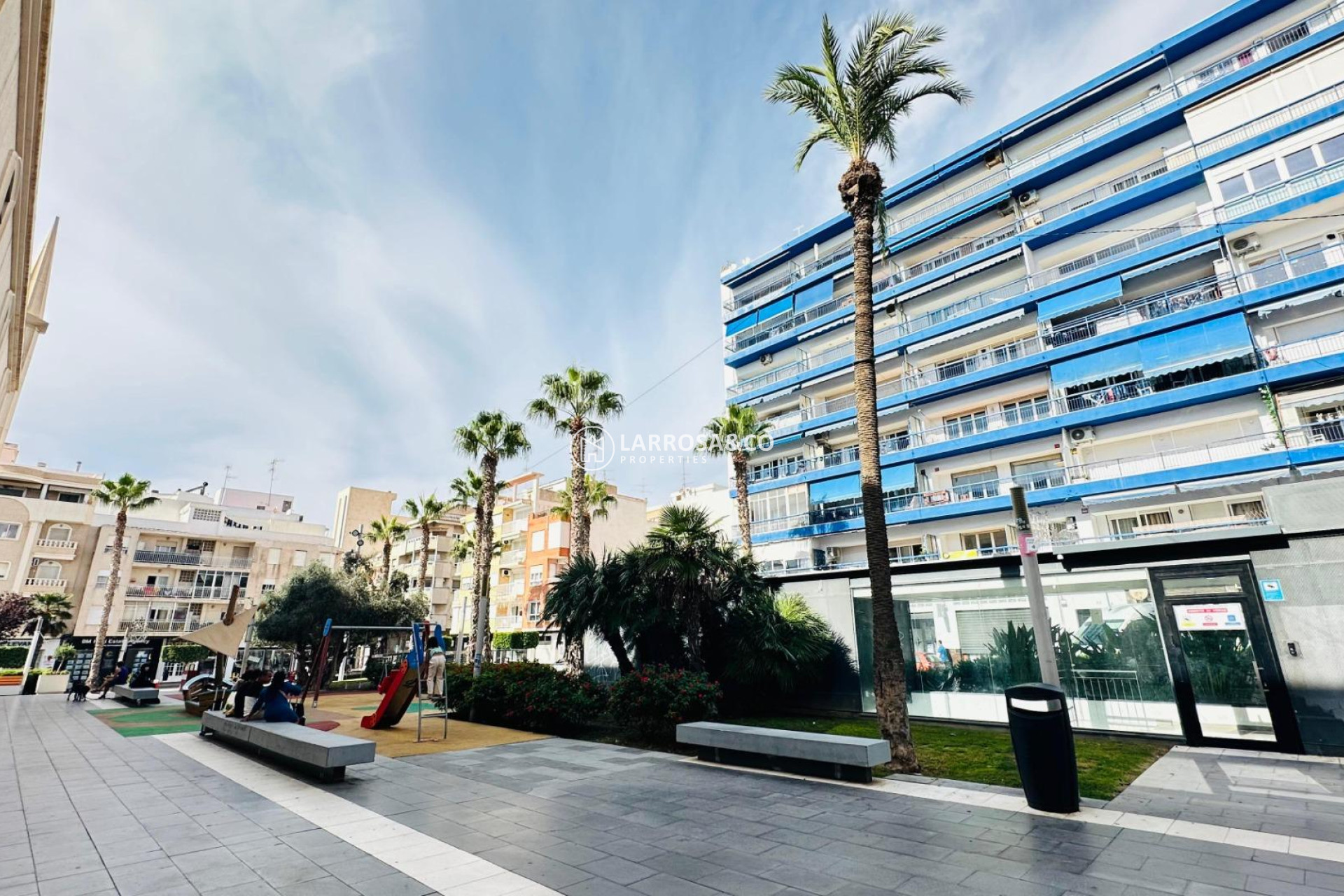 Resale - Apartment - Torrevieja - Centro