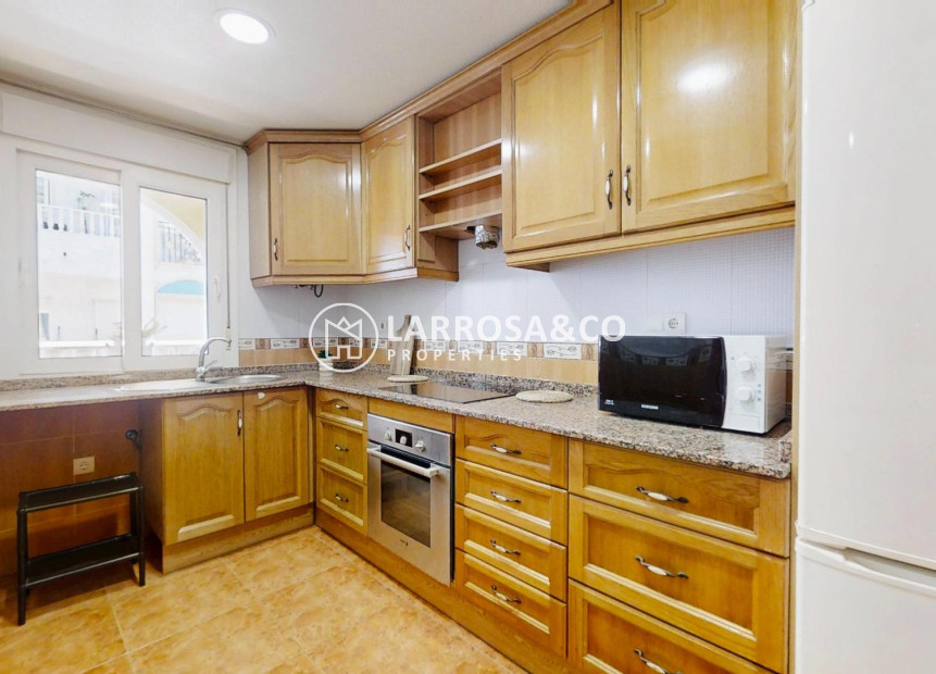 Resale - Apartment - Torrevieja - Centro