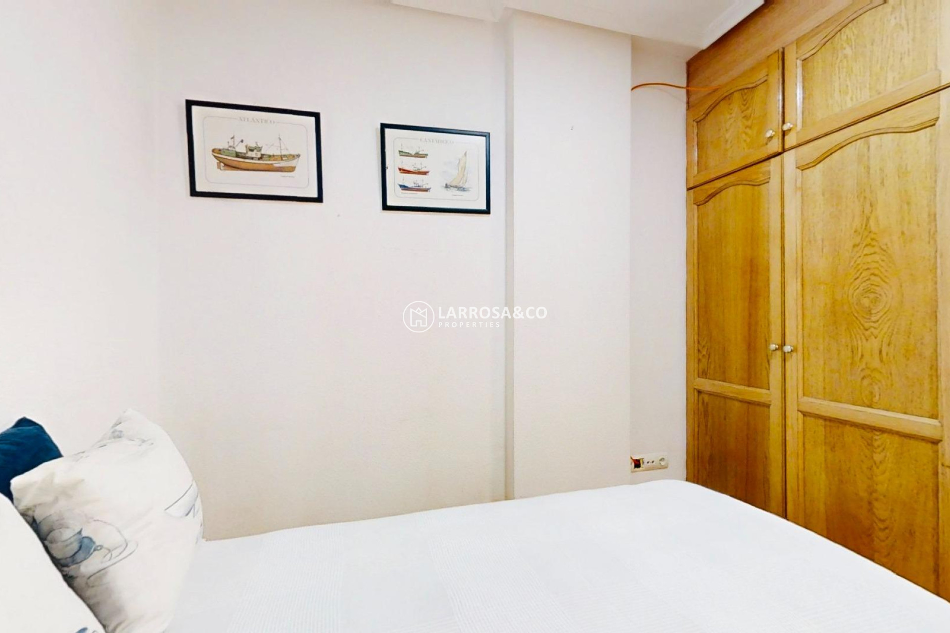 Resale - Apartment - Torrevieja - Centro