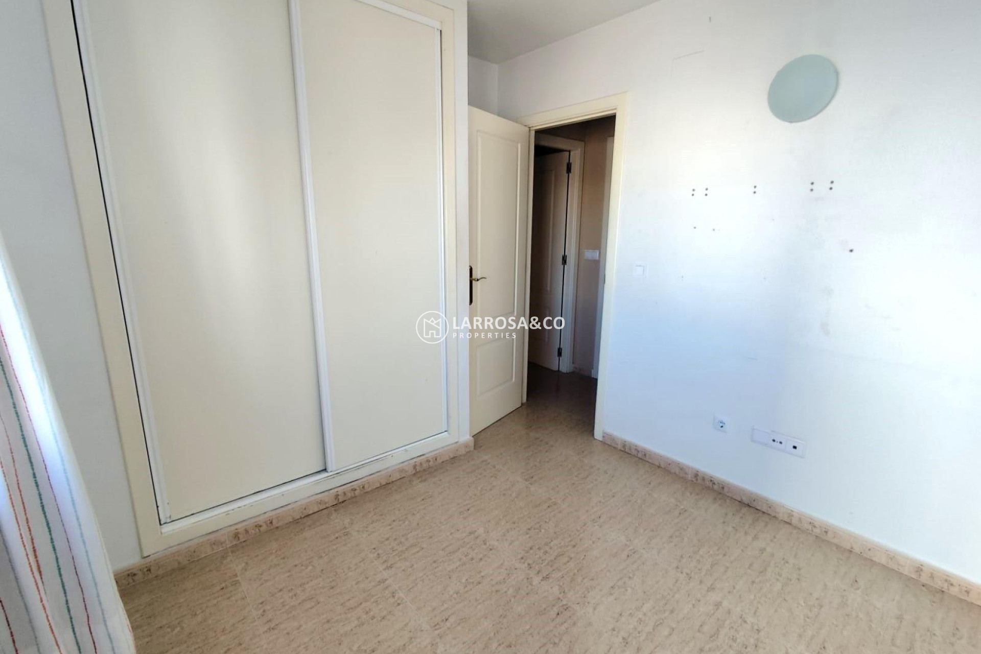 Resale - Apartment - Torrevieja - Centro