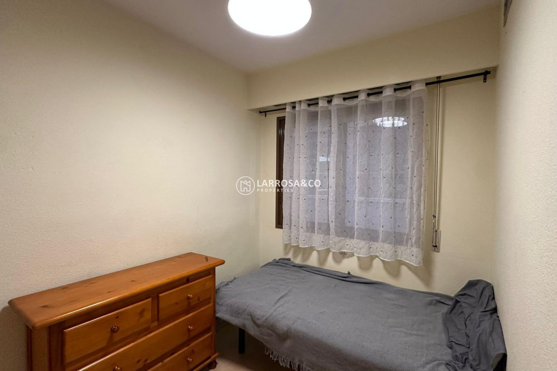 Resale - Apartment - Torrevieja - Centro