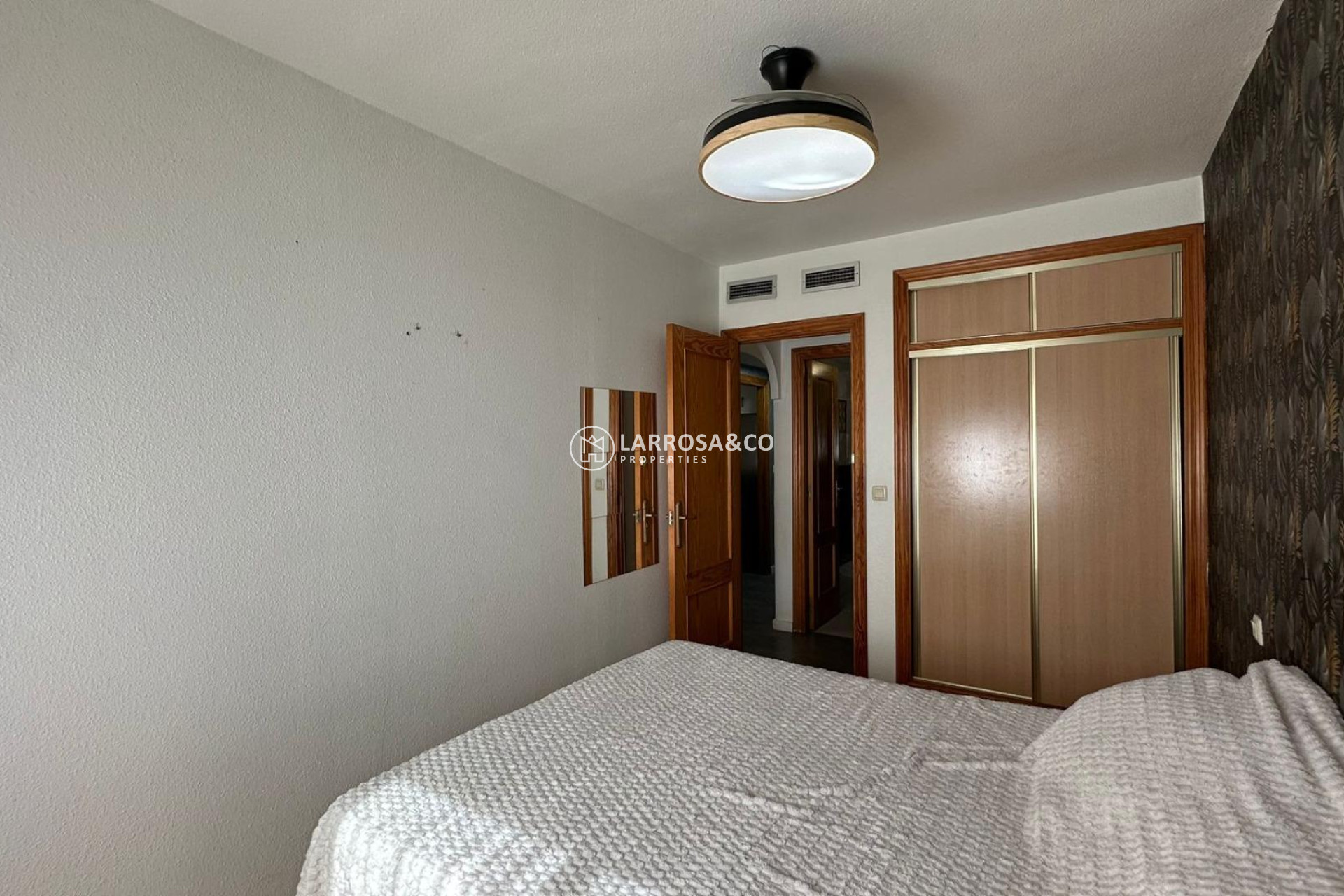 Resale - Apartment - Torrevieja - Centro