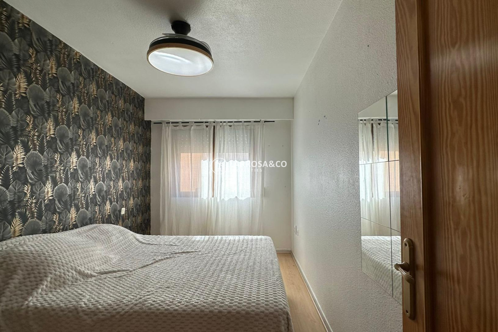 Resale - Apartment - Torrevieja - Centro