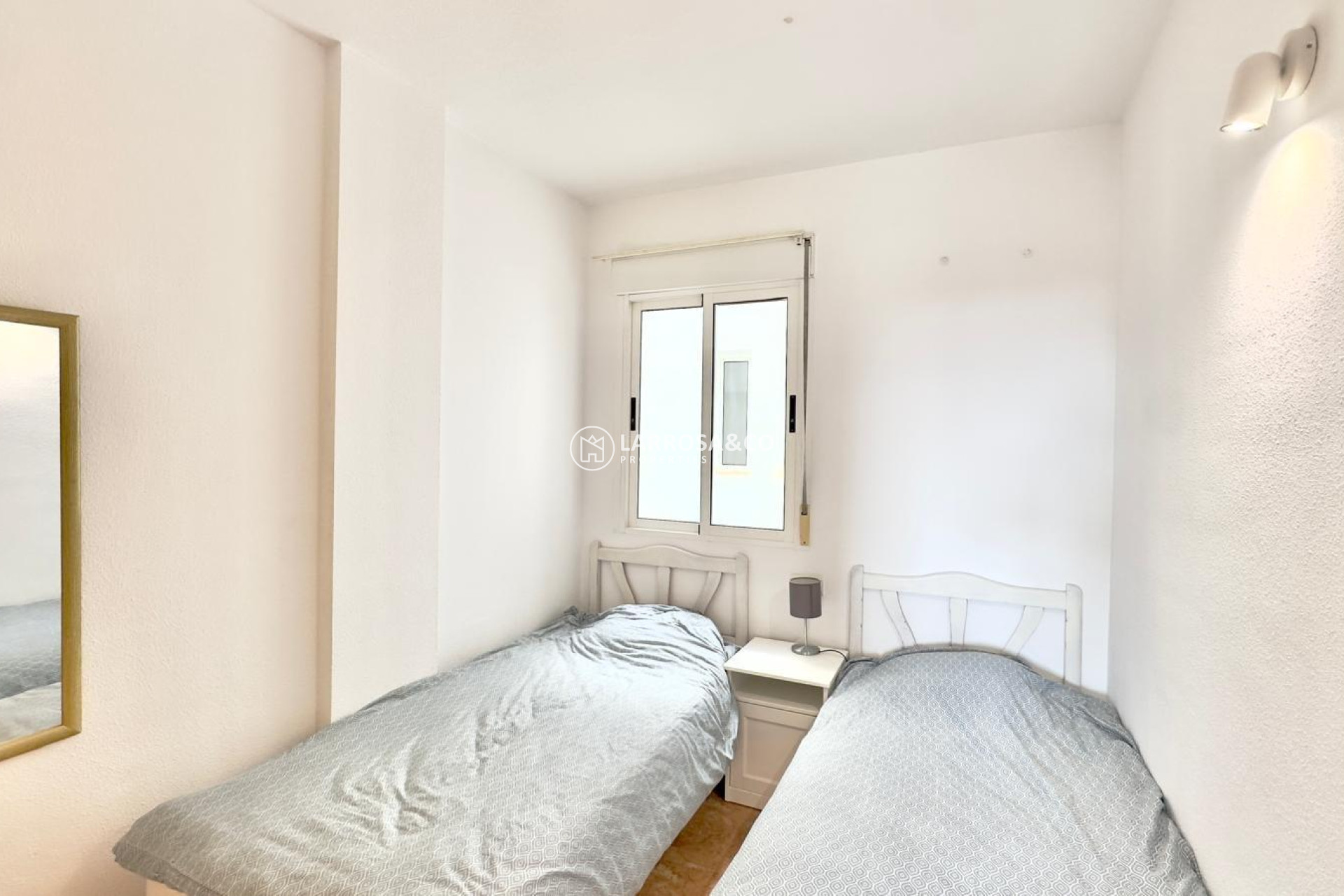 Resale - Apartment - Torrevieja - Centro