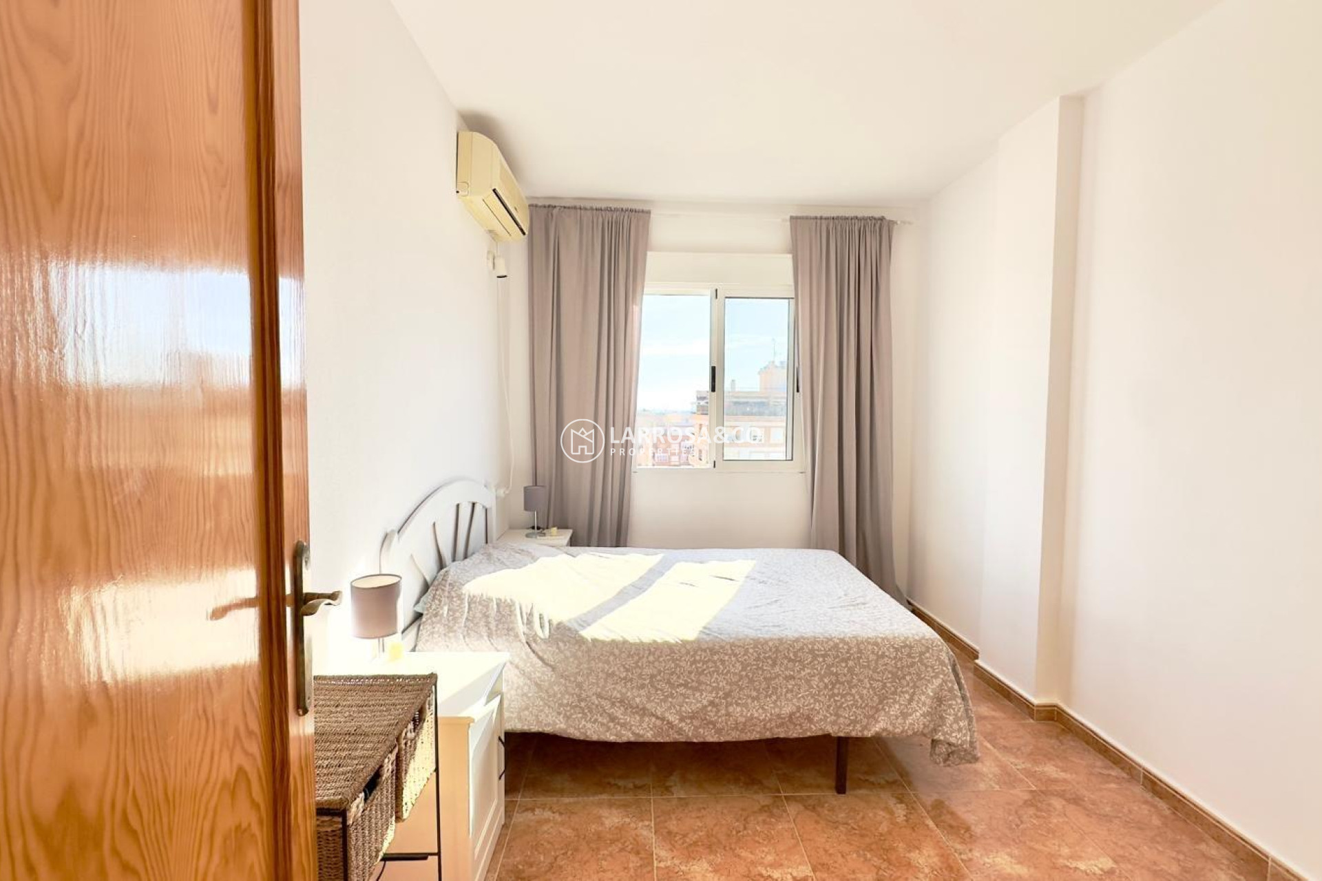 Resale - Apartment - Torrevieja - Centro
