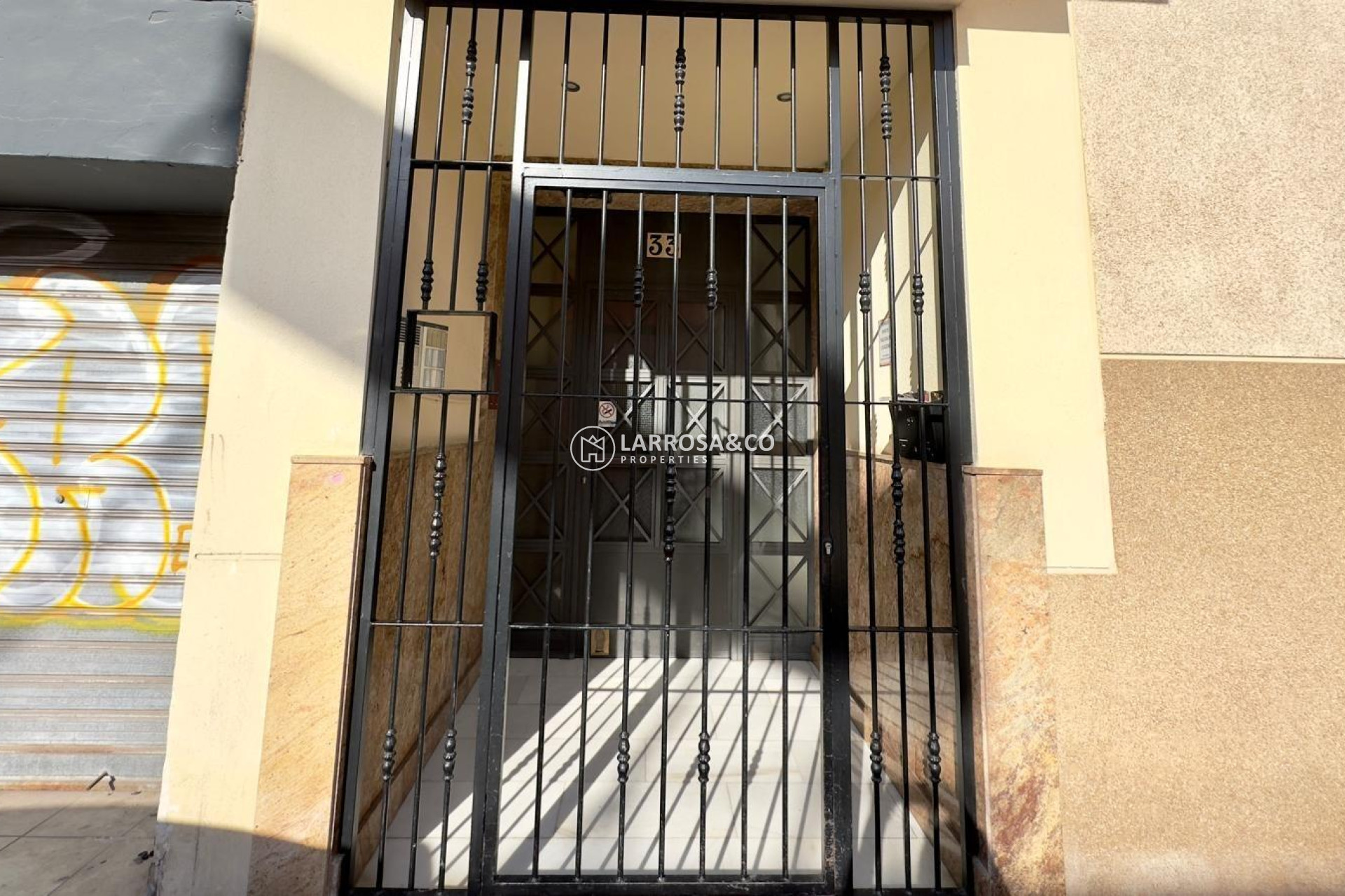 Resale - Apartment - Torrevieja - Centro