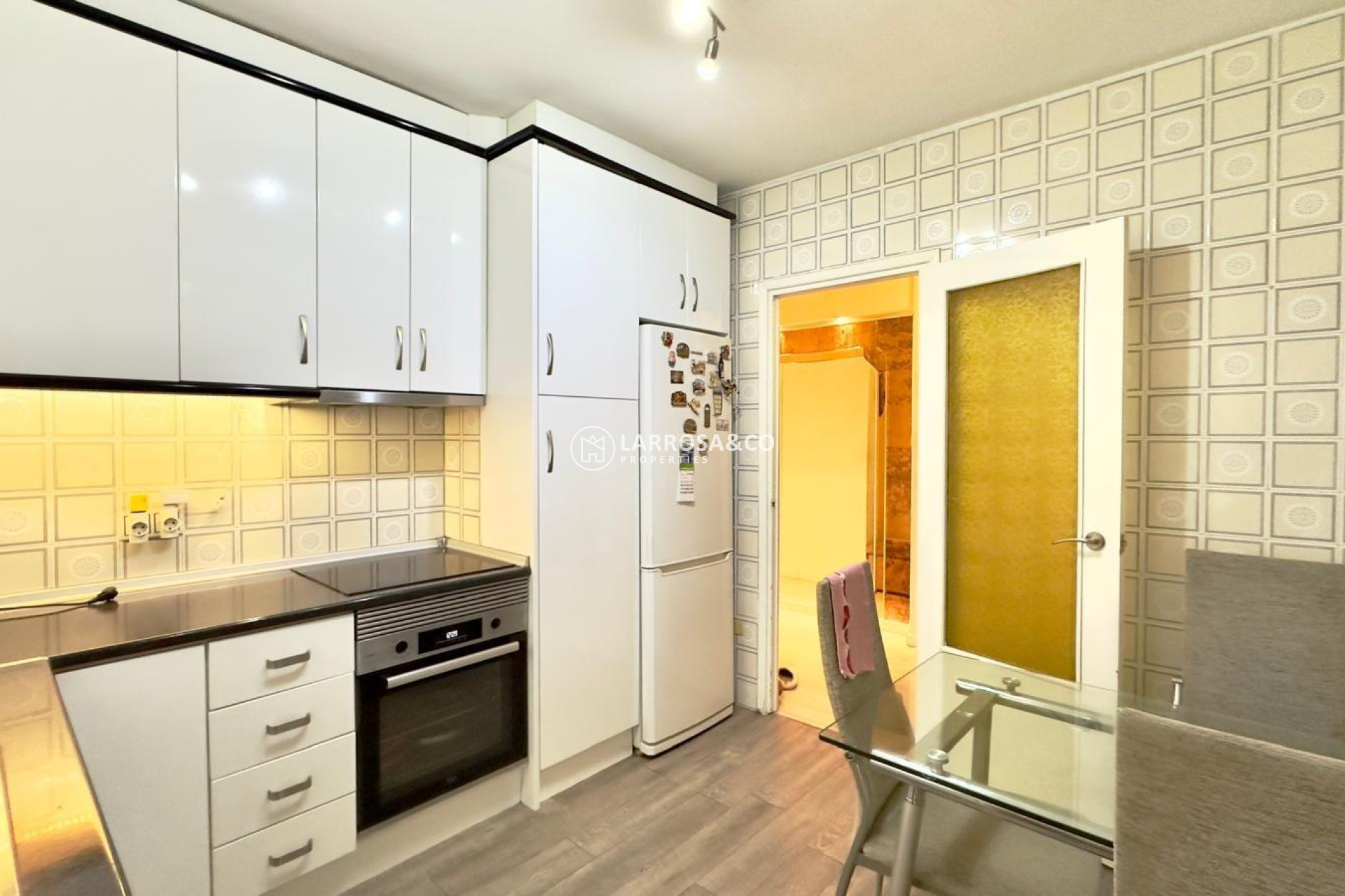 Resale - Apartment - Torrevieja - Centro