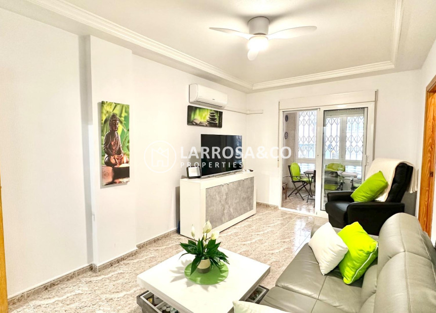 Resale - Apartment - Torrevieja - Centro
